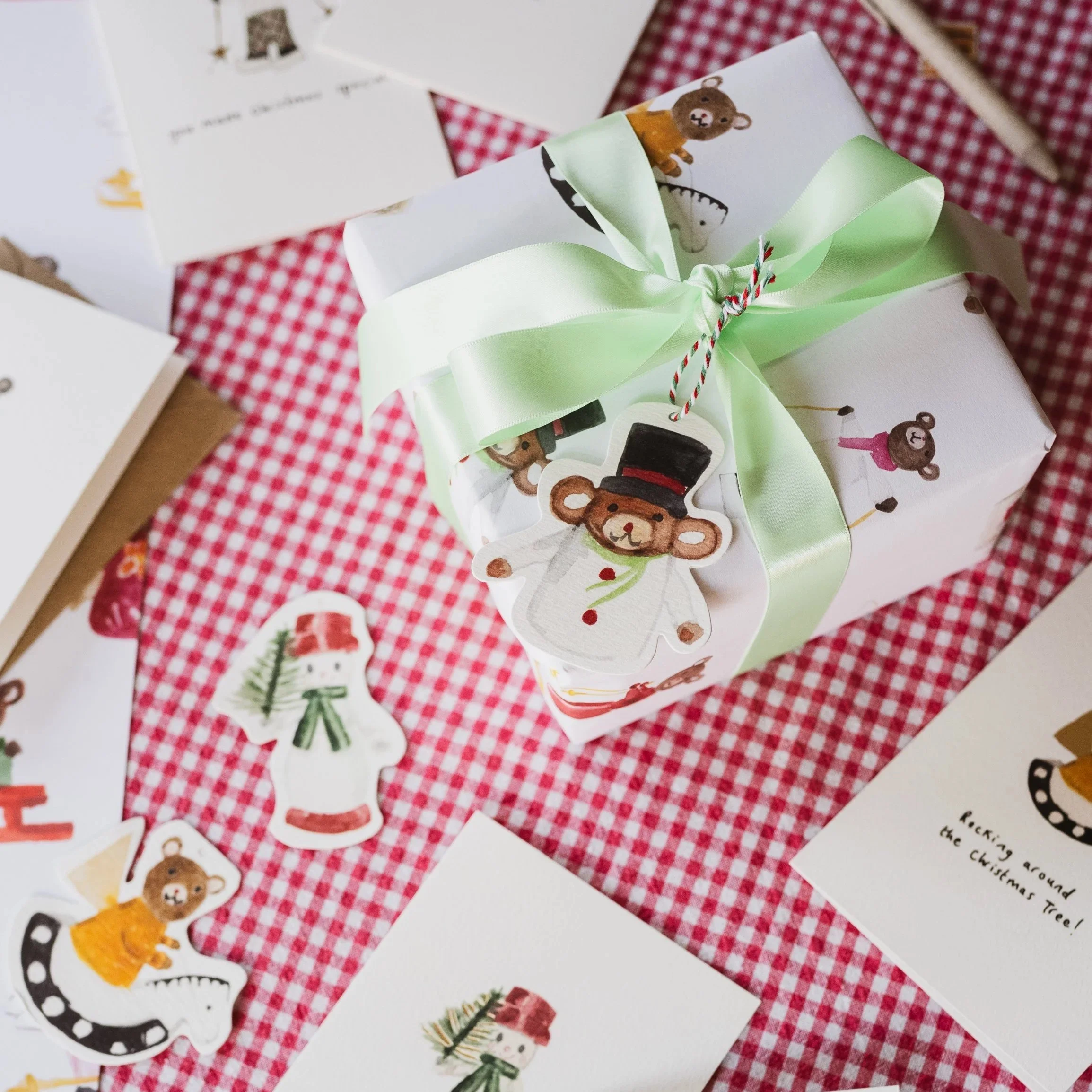 Top Hat Bear Christmas Gift Tags