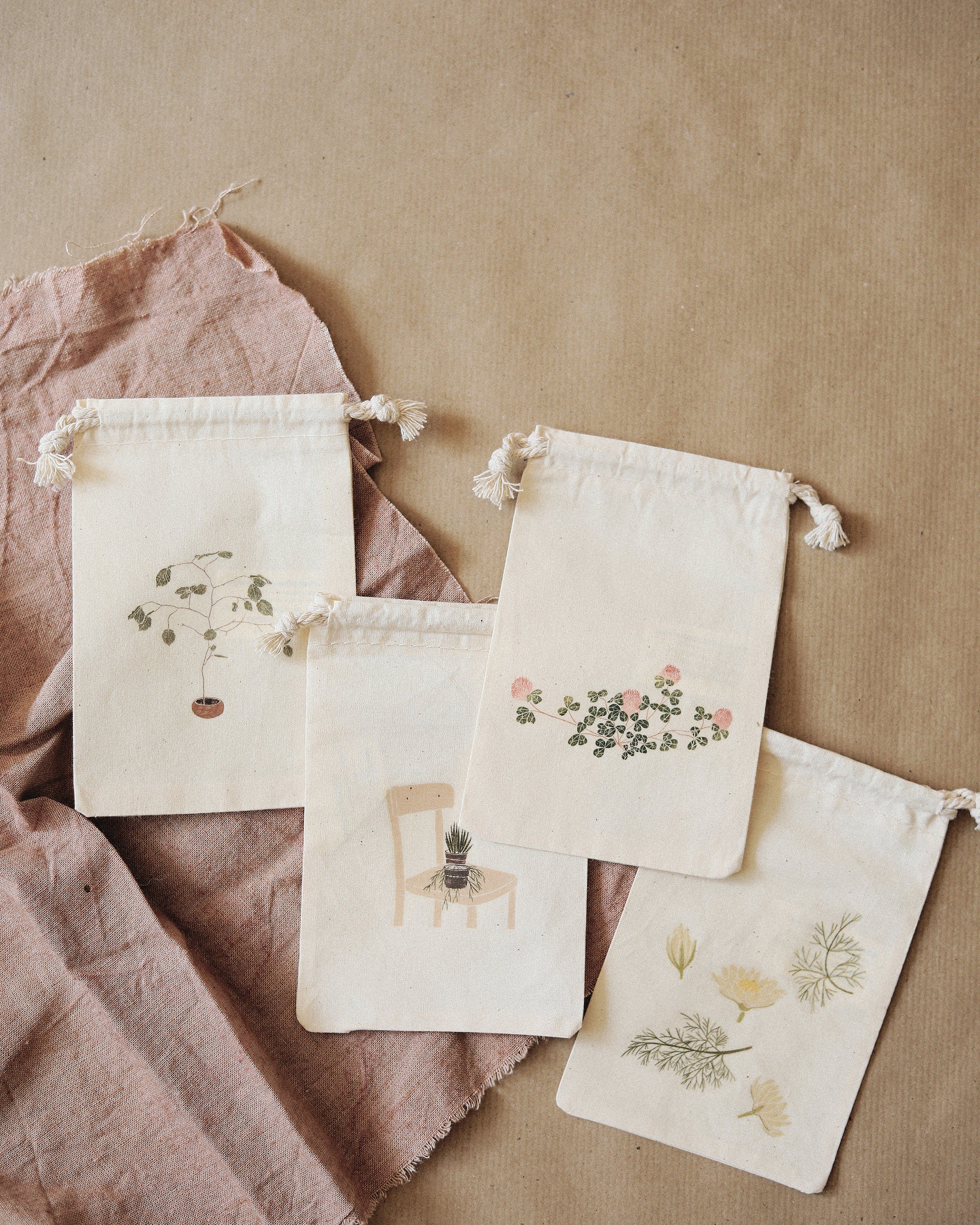 https://i.etsystatic.com/15606479/r/il/5f18f0/2317968985/il_fullxfull.2317968985_9q2f.jpg