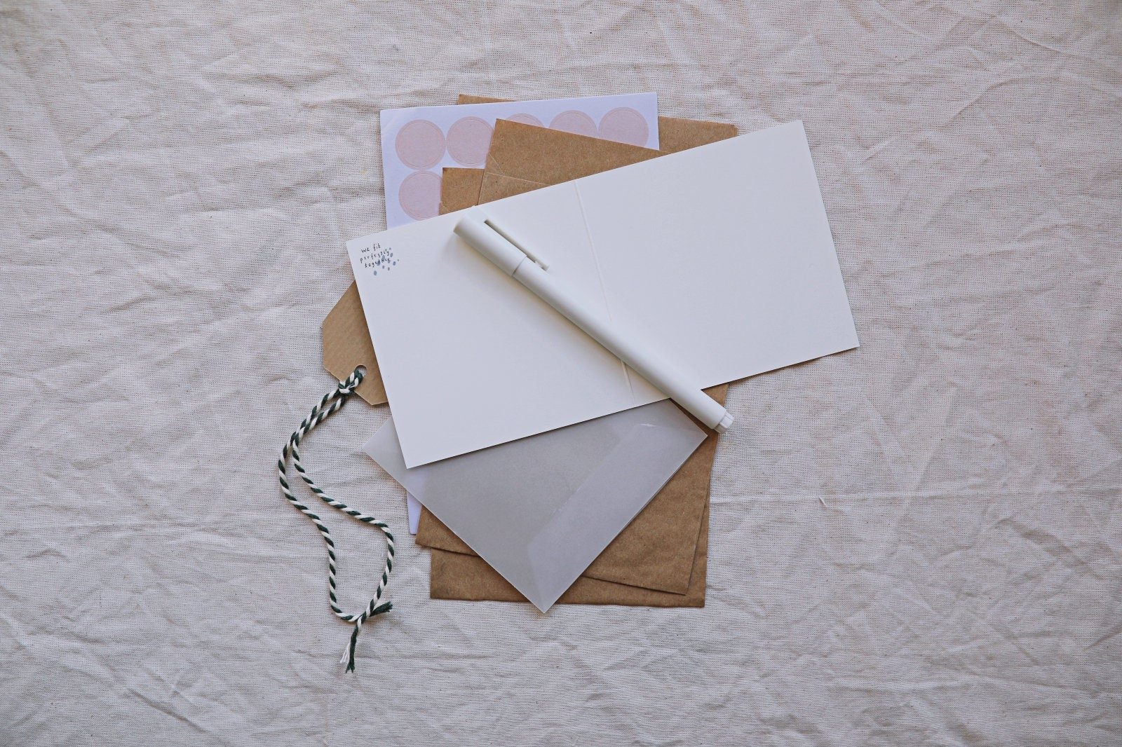 https://i.etsystatic.com/15606479/r/il/39e648/2202931821/il_fullxfull.2202931821_f8bb.jpg