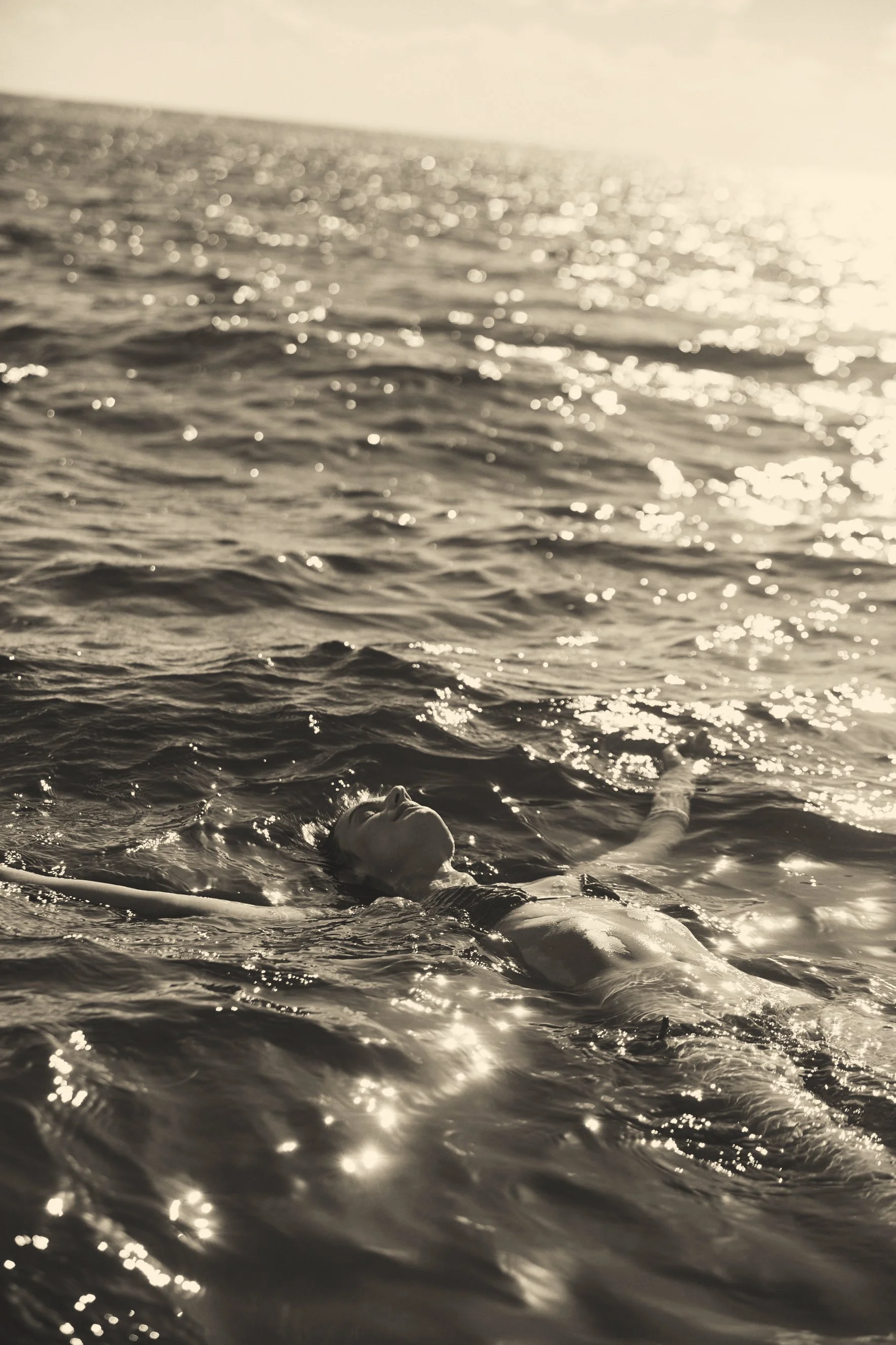 6C1A3227BW_.jpg