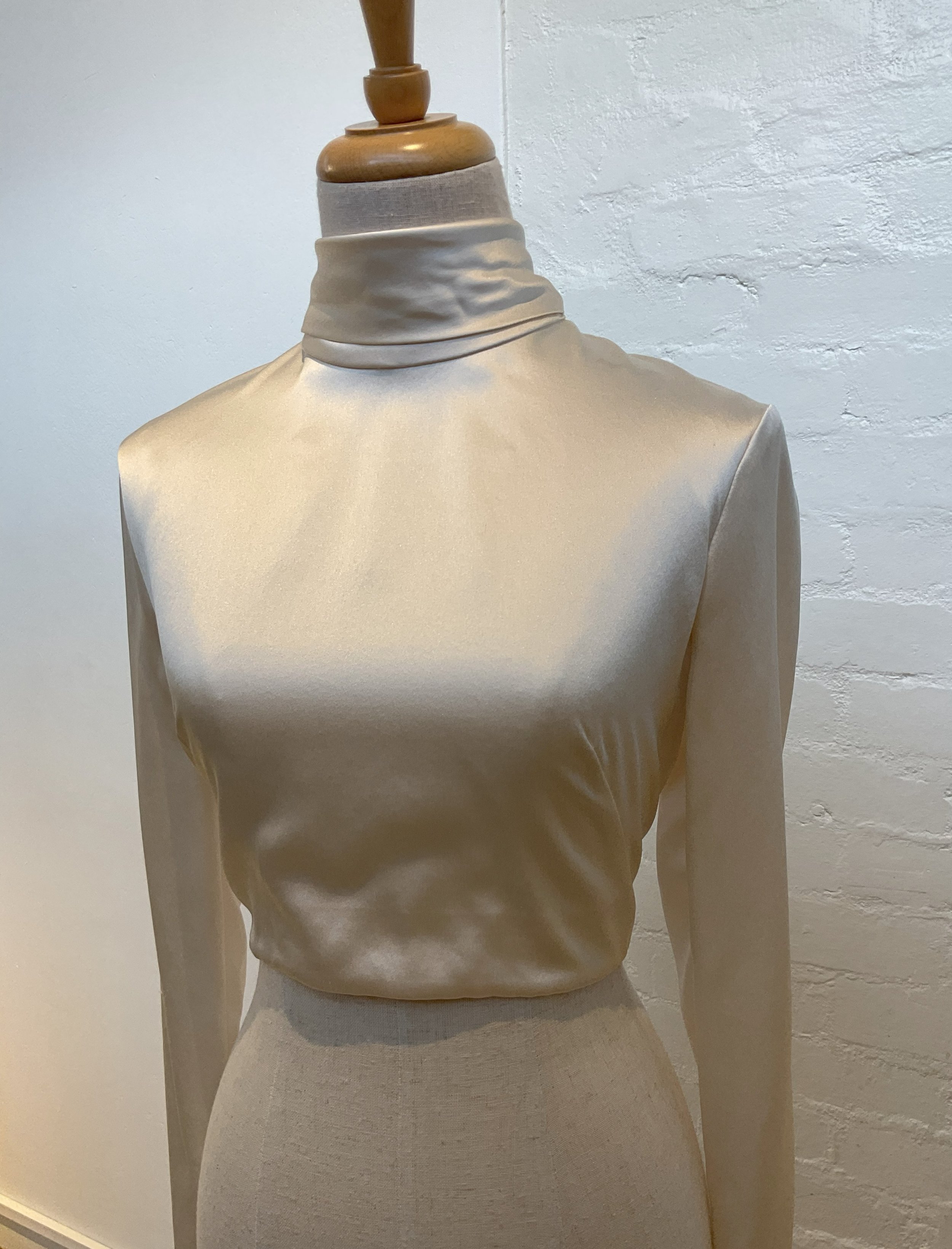 Cleo Top.jpg