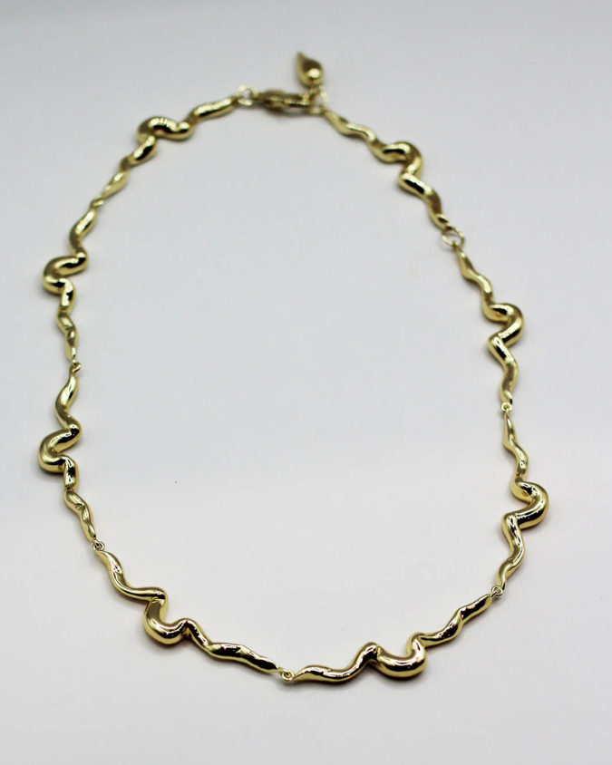 F+H Offbeat Neck Collar 1.png