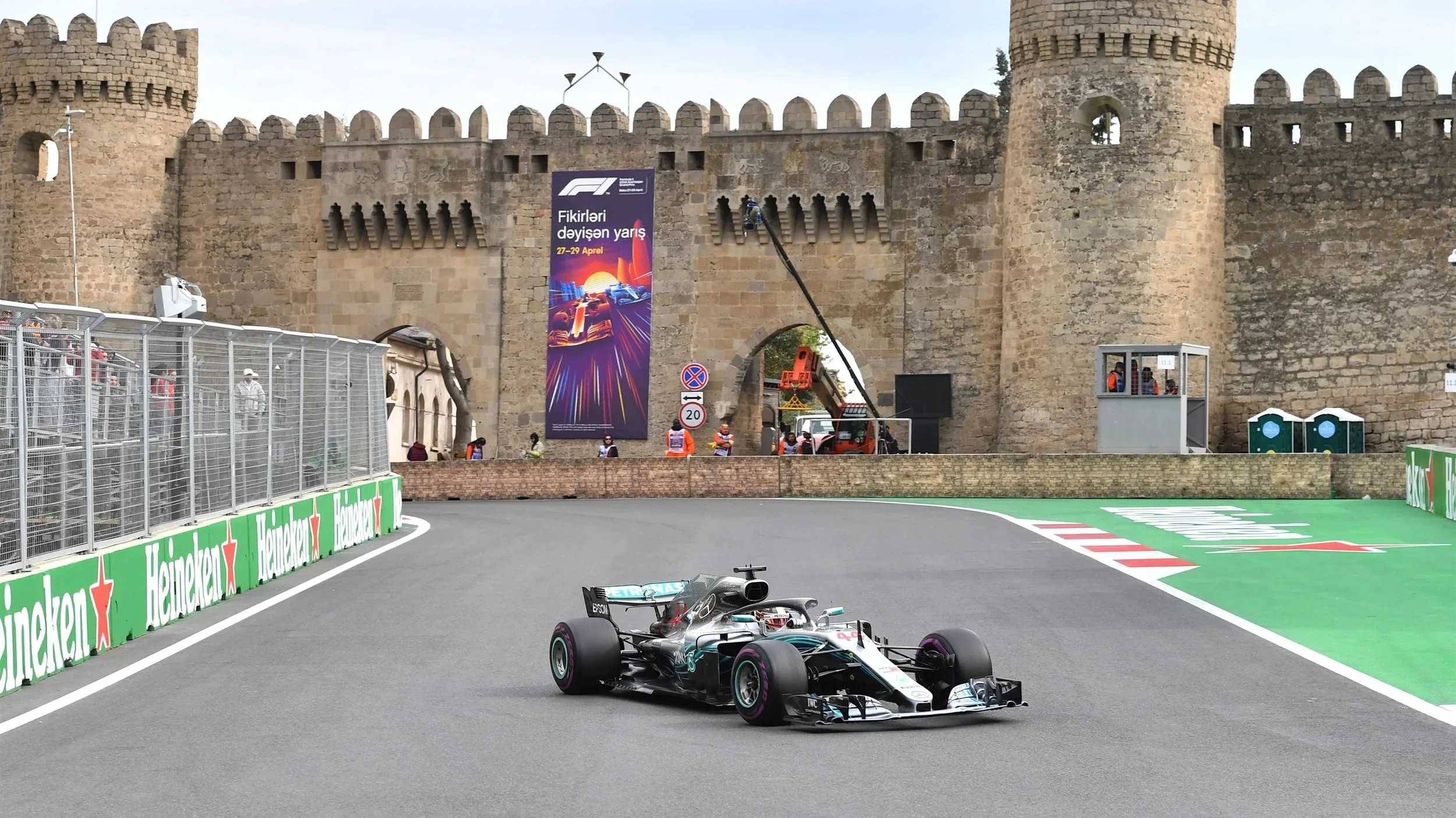 2018_azerbeijao_f1_01.jpg