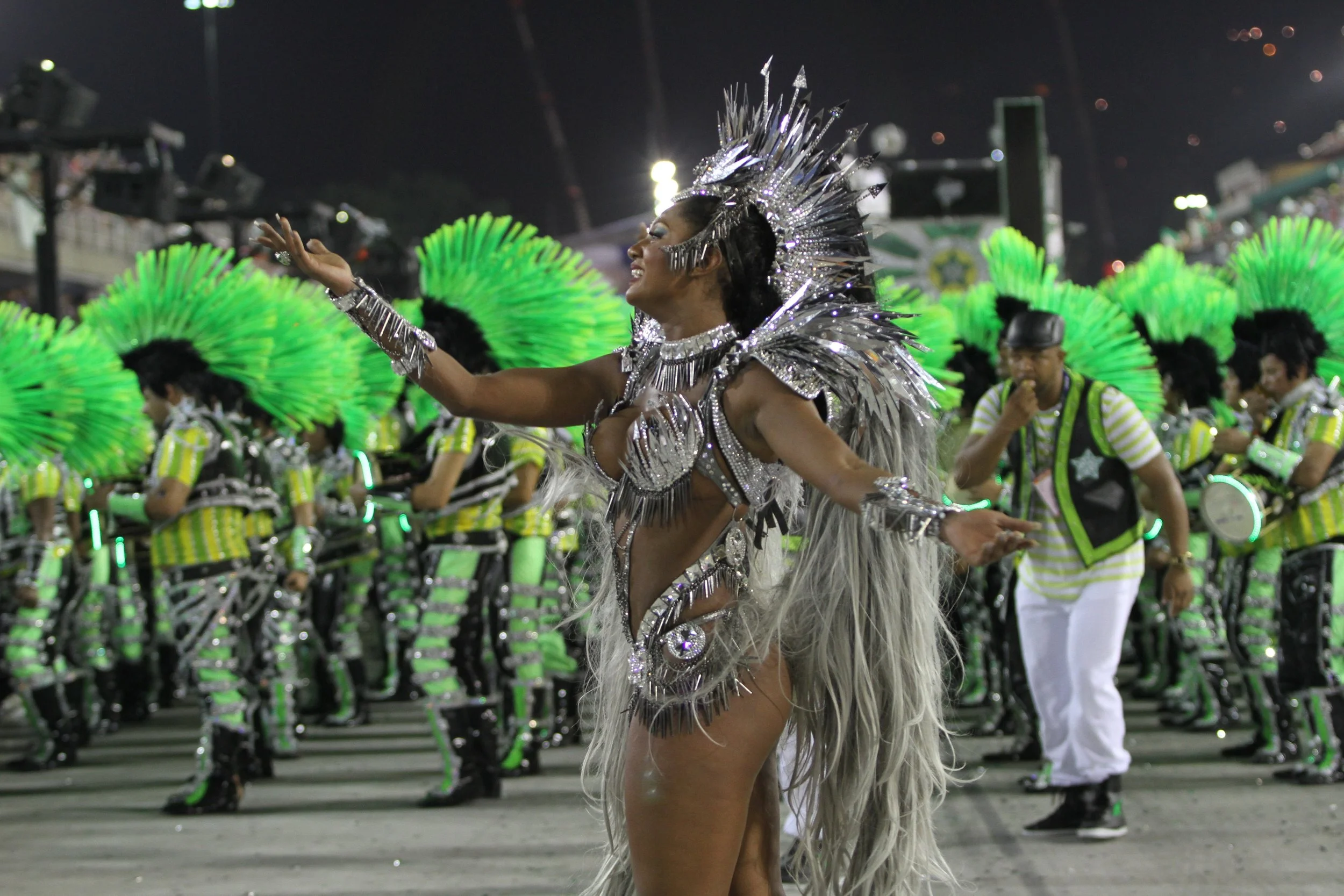 2013_brasil_carnaval_marques_sapucai_04.jpg