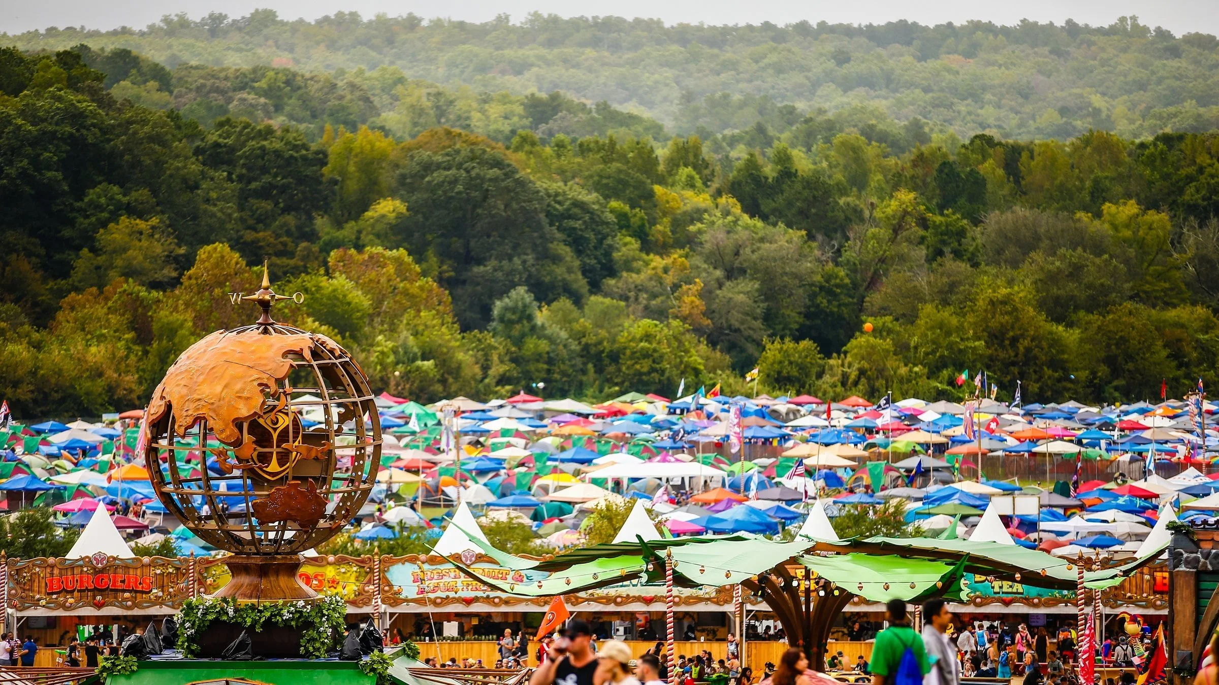 2015_usa_tomorrowworld_03.jpg