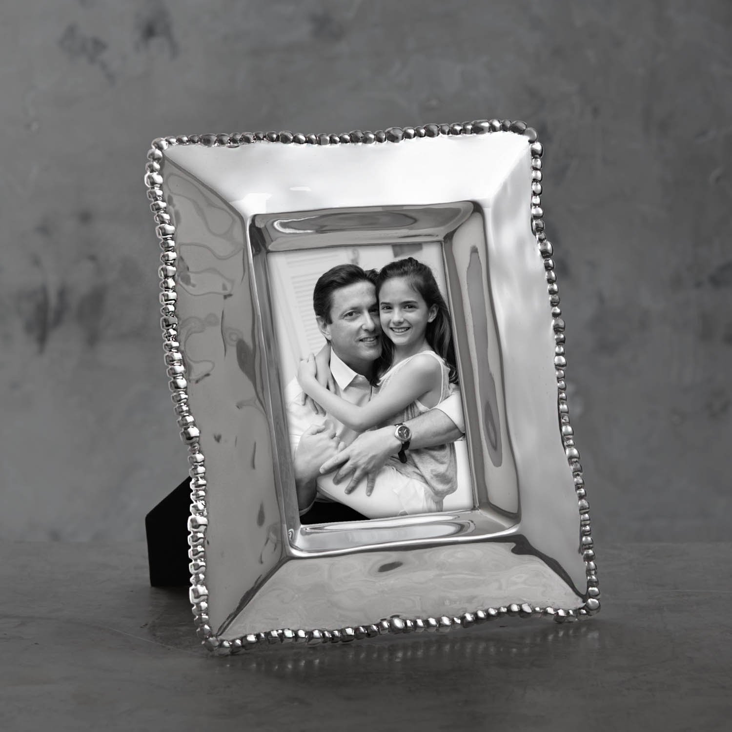 Organic Pearl Frame