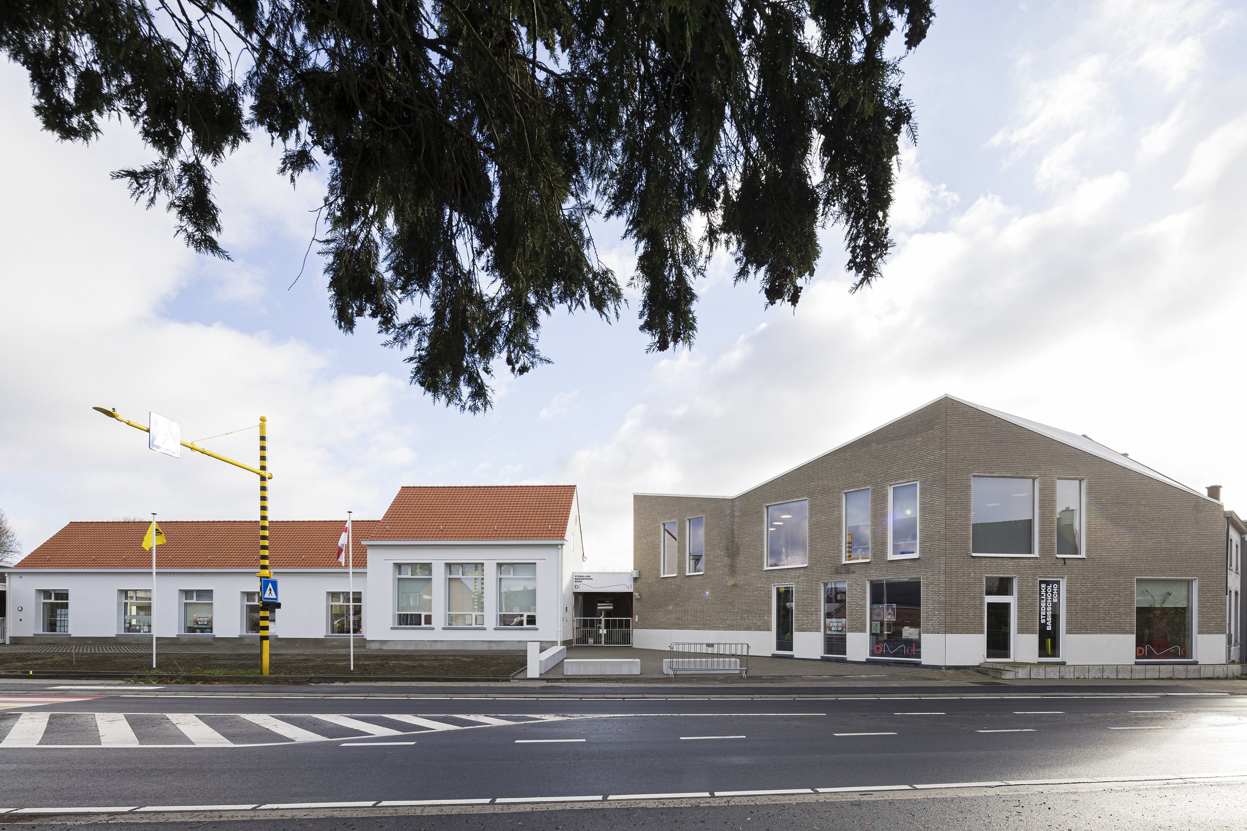 fotografie van een schoolgebouw