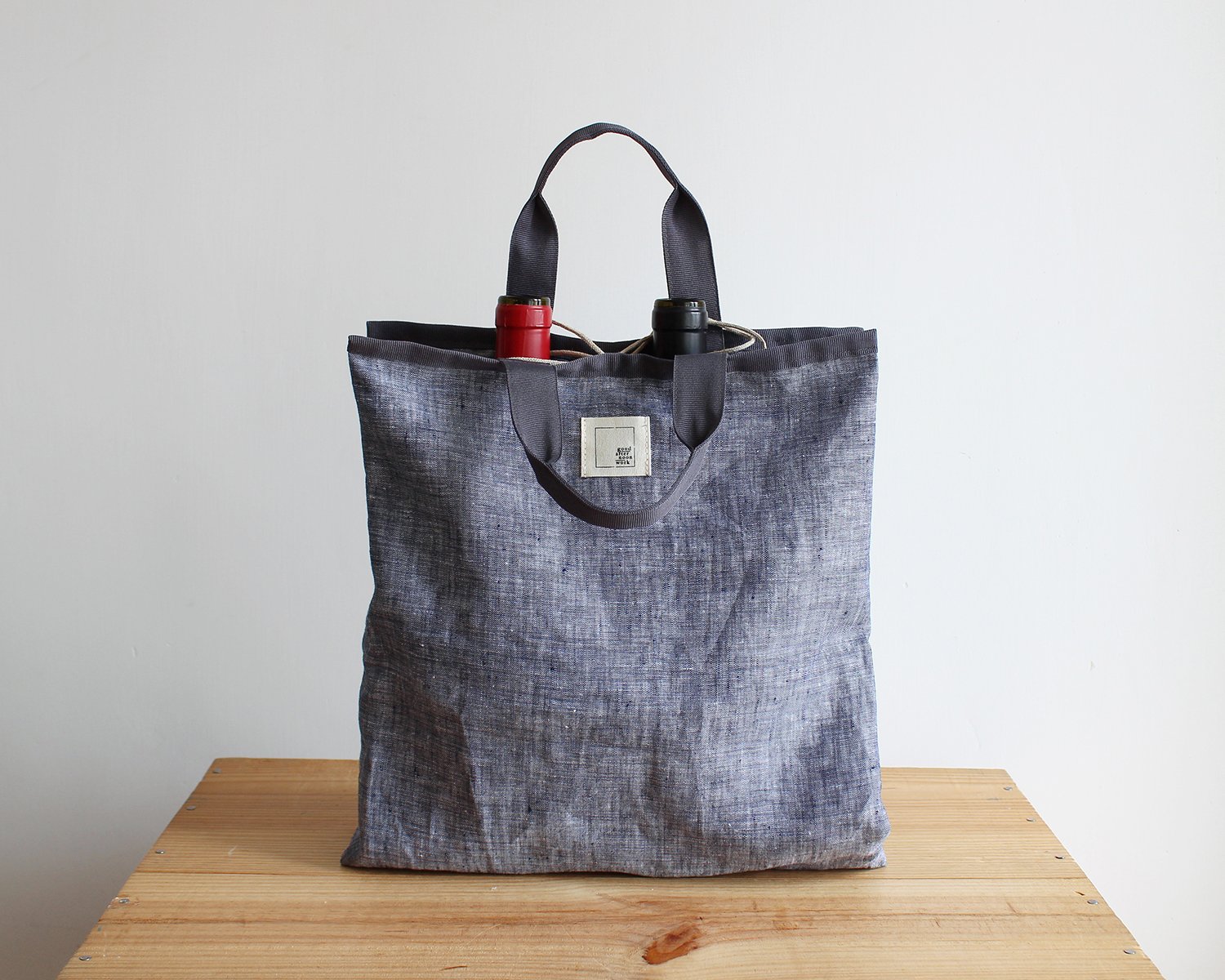 All-in-one_TOTE_bluelinen08_1200.jpg