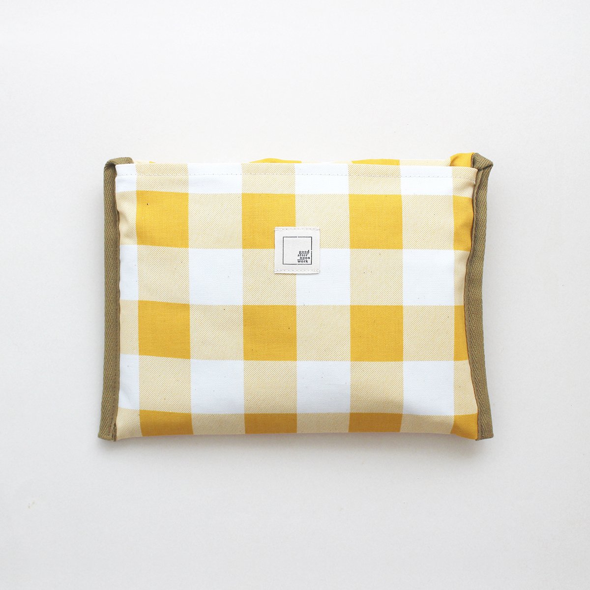 basic_tote_XL_yellow-chkr_folded_1200.jpg