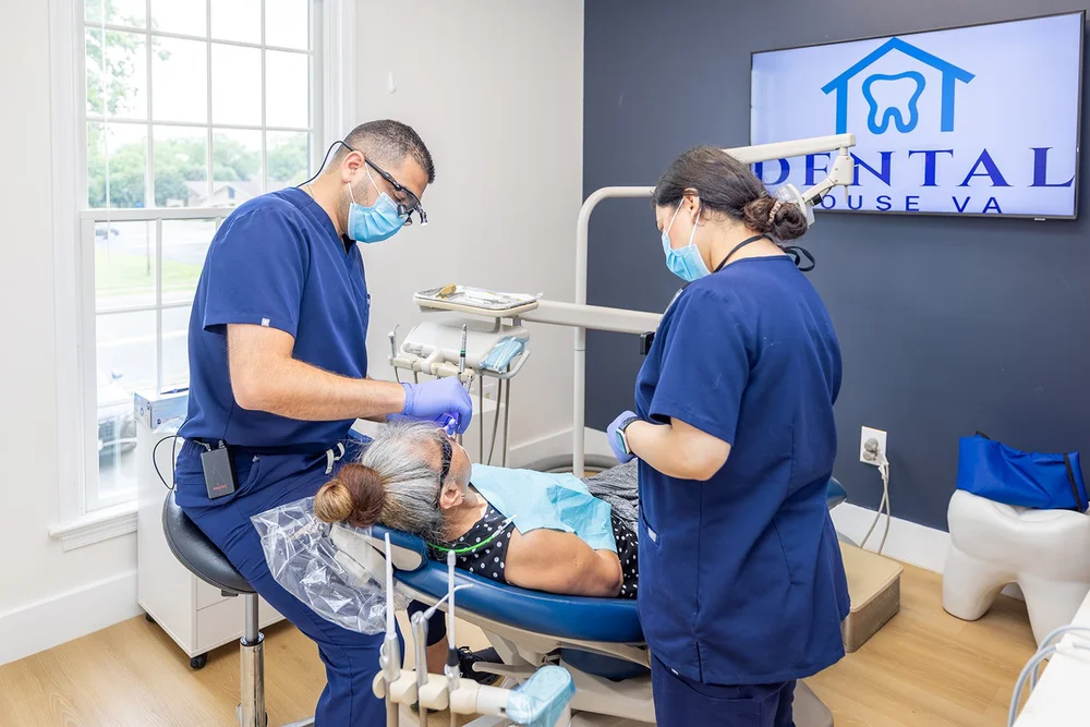 DENTAL HOUSE VA-STAFF-25.jpg