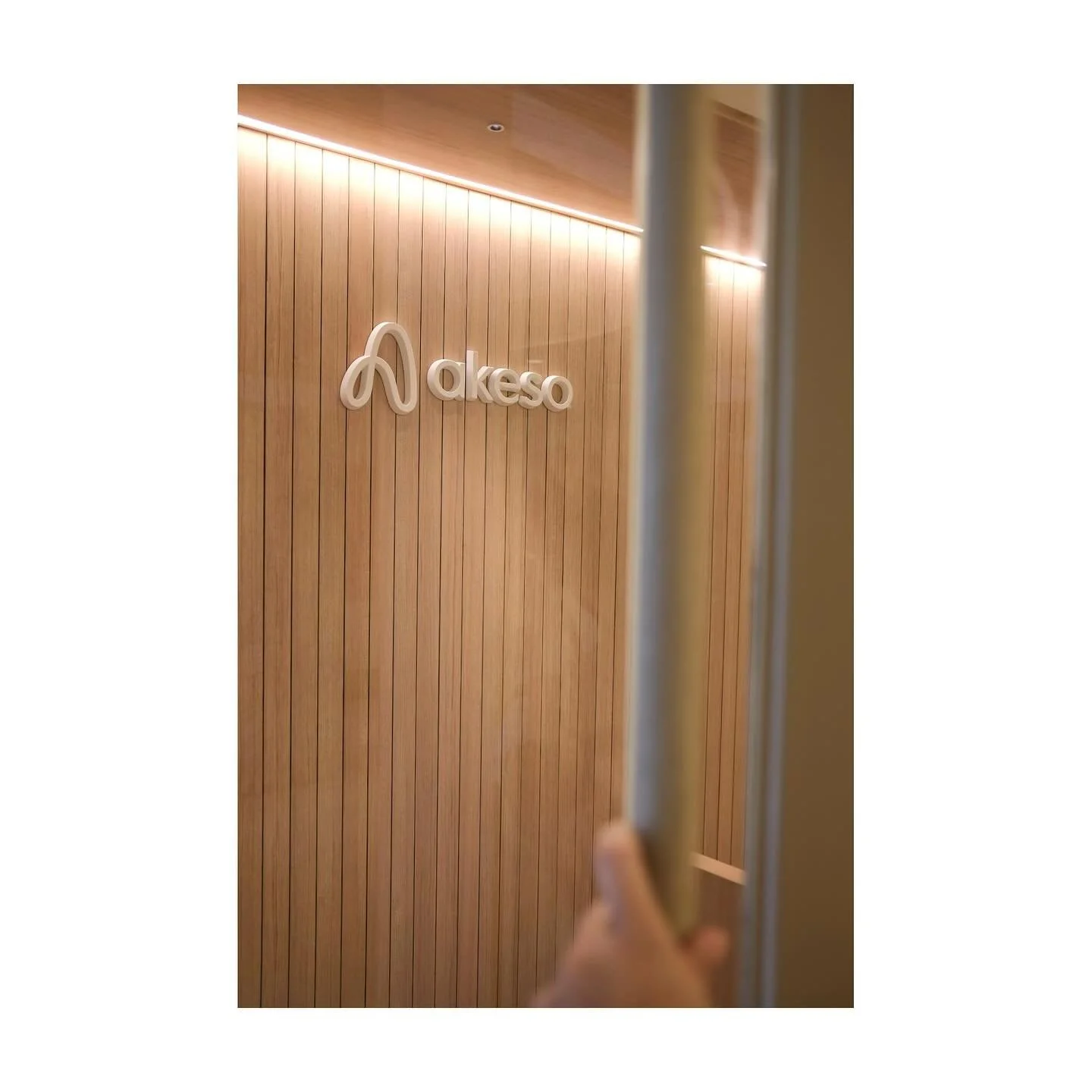 Congratulations to our client @akeso.id for opening their new branch in Menteng. Bringing the best healing and top-tier physiotherapy to the heart of the city. We're also loving the interior designed by our friends @rafaelmirantiarchitects 👌🏻