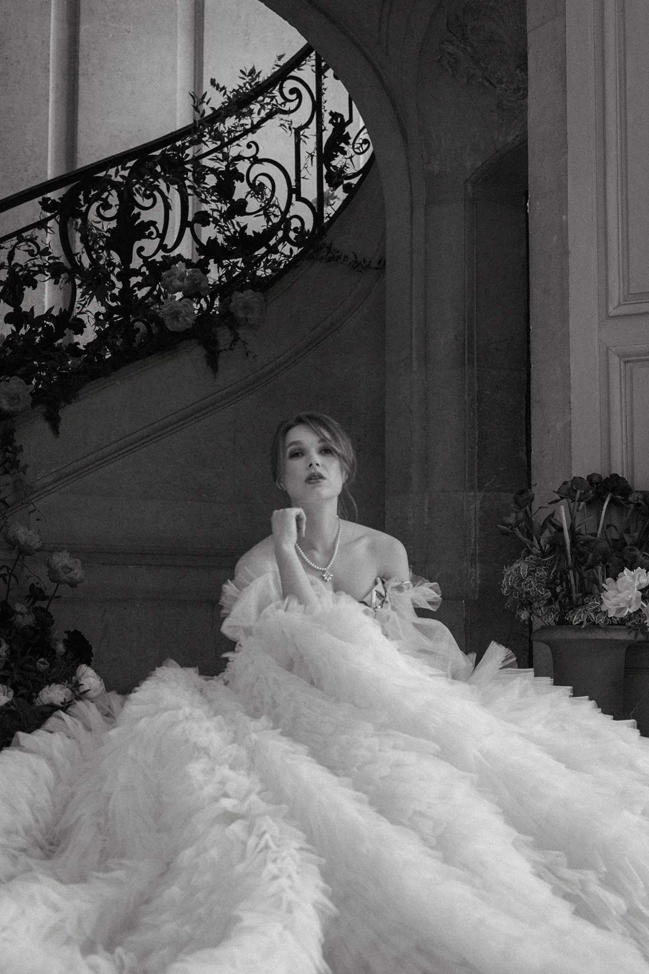 bridal-editorial-paris-vogue-chateau-28.jpg