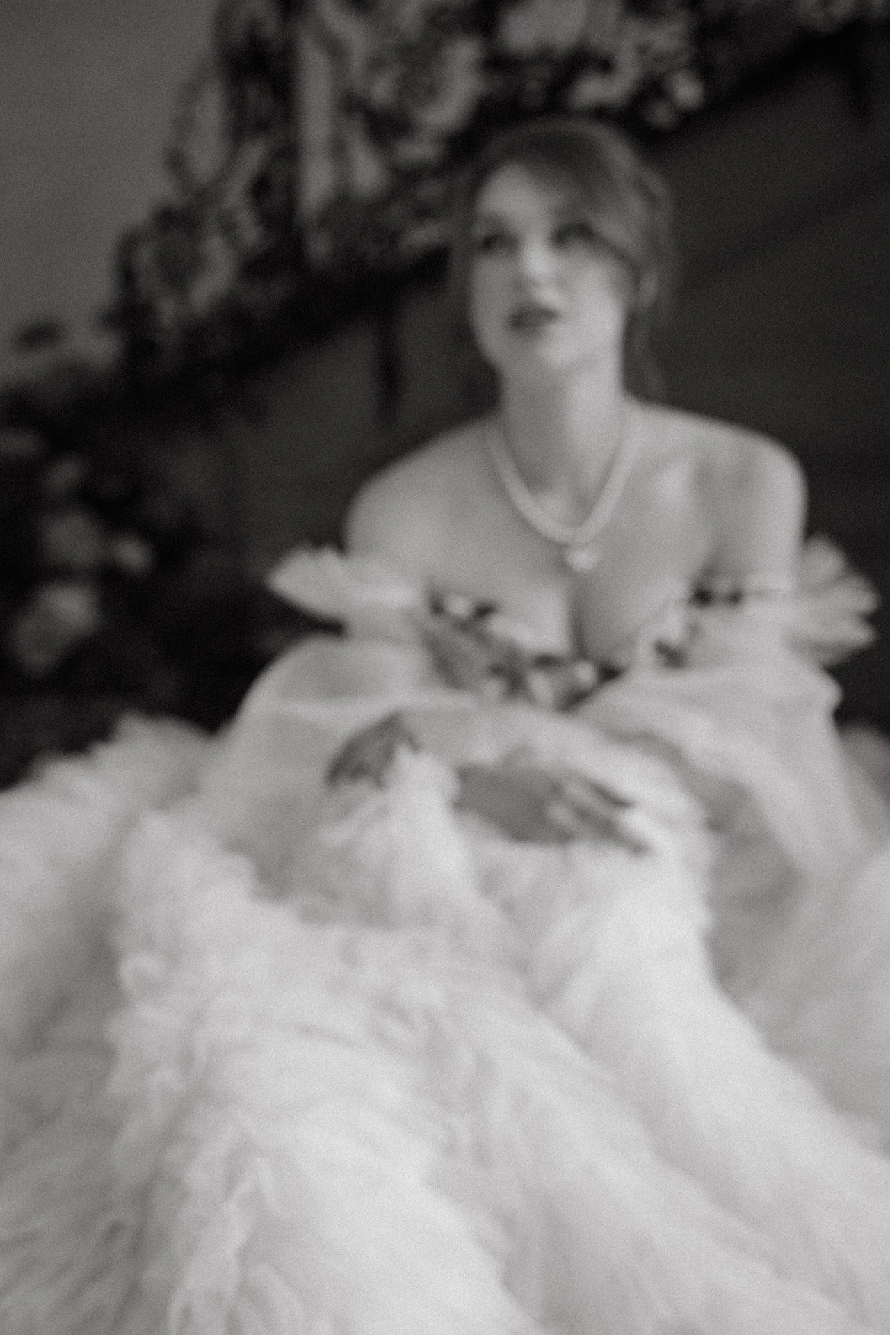 bridal-editorial-paris-vogue-chateau-32.jpg