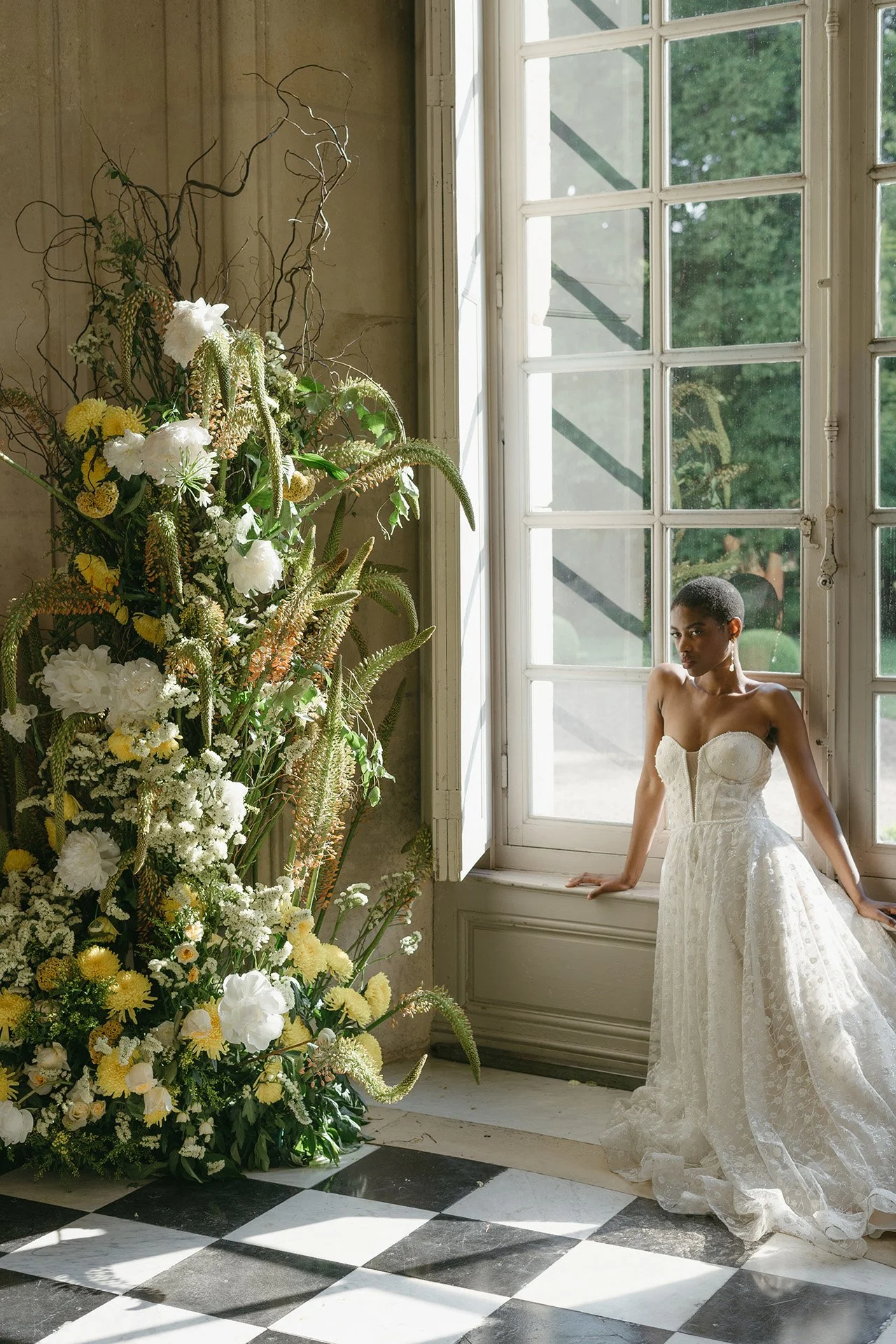bridal-editorial-paris-chateau-foyer-window-yellow-flower-51.jpg