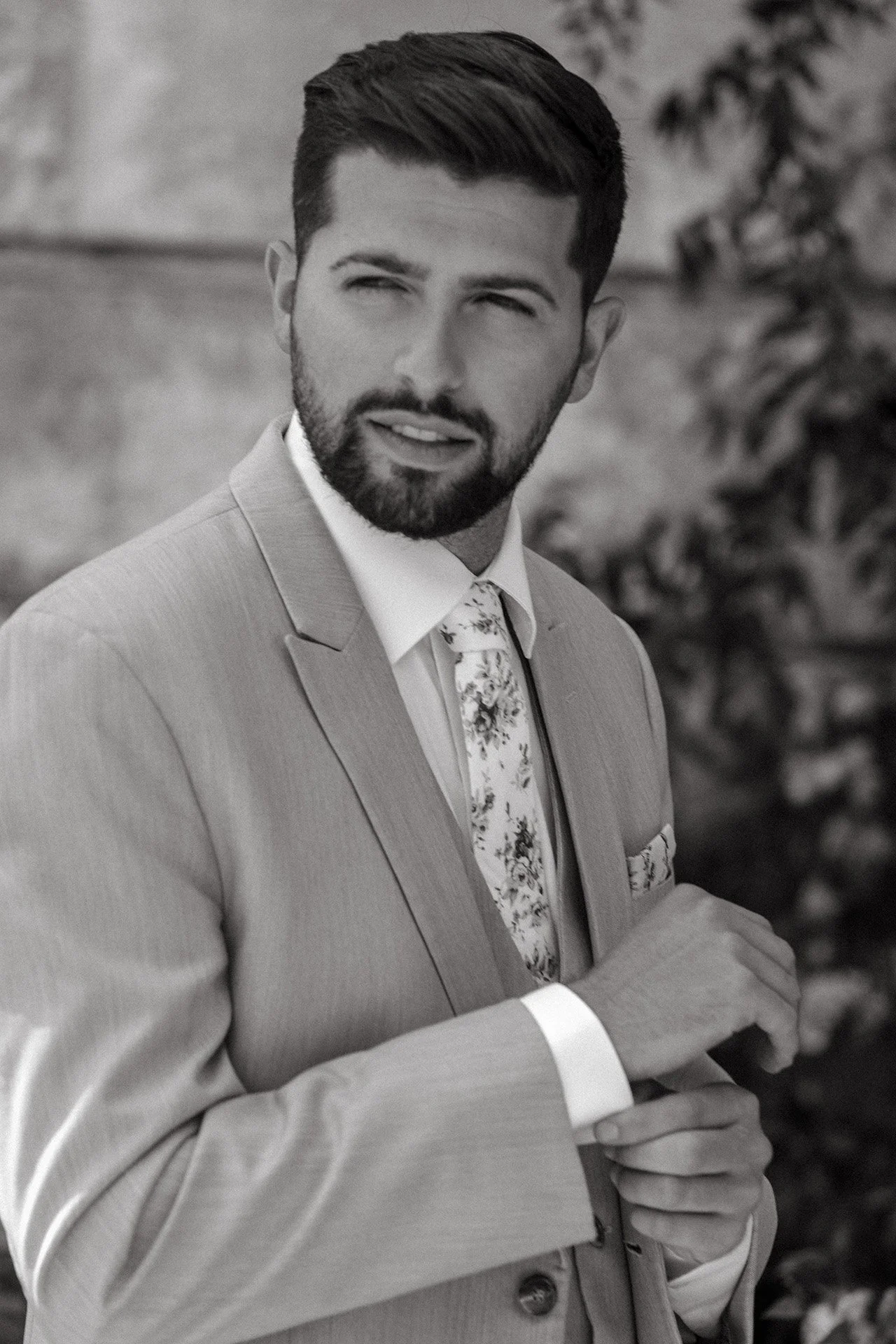 wedding-paris-chateau-steps-italian-groom-7.jpg