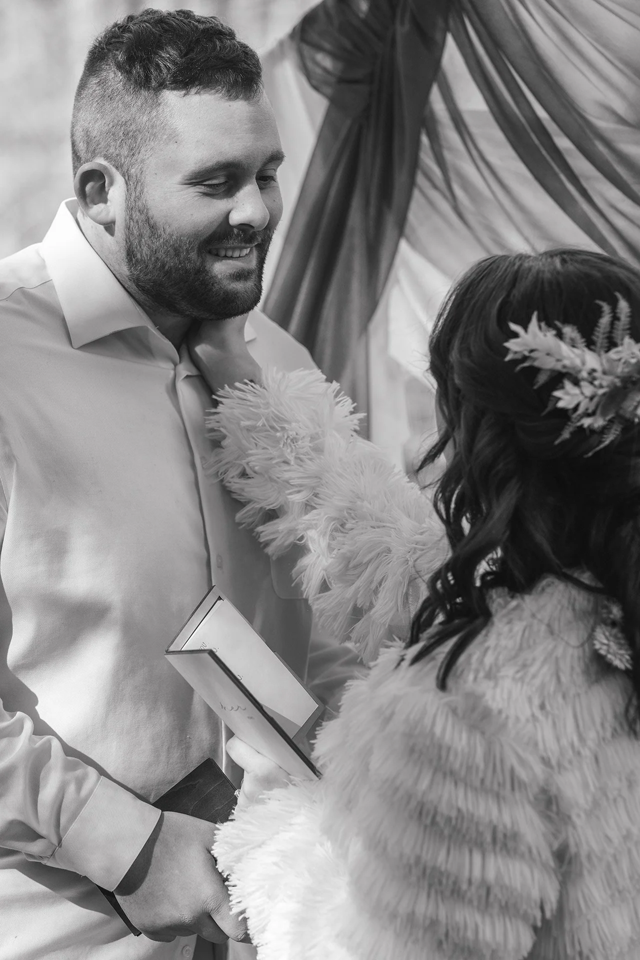 elopement-northbend-aframe-ceremony-14.jpg