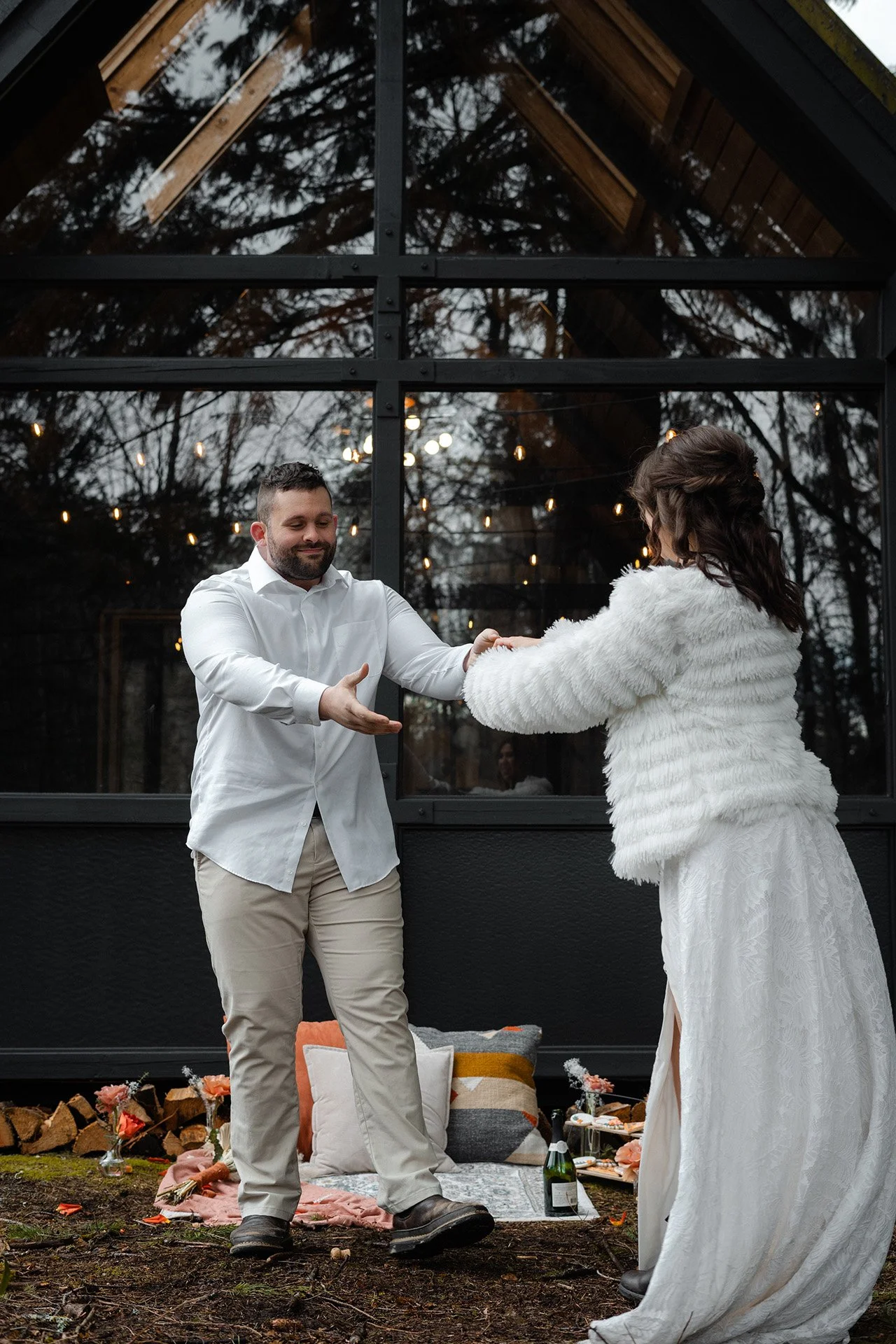 elopement-northbend-aframe-reception-4.jpg