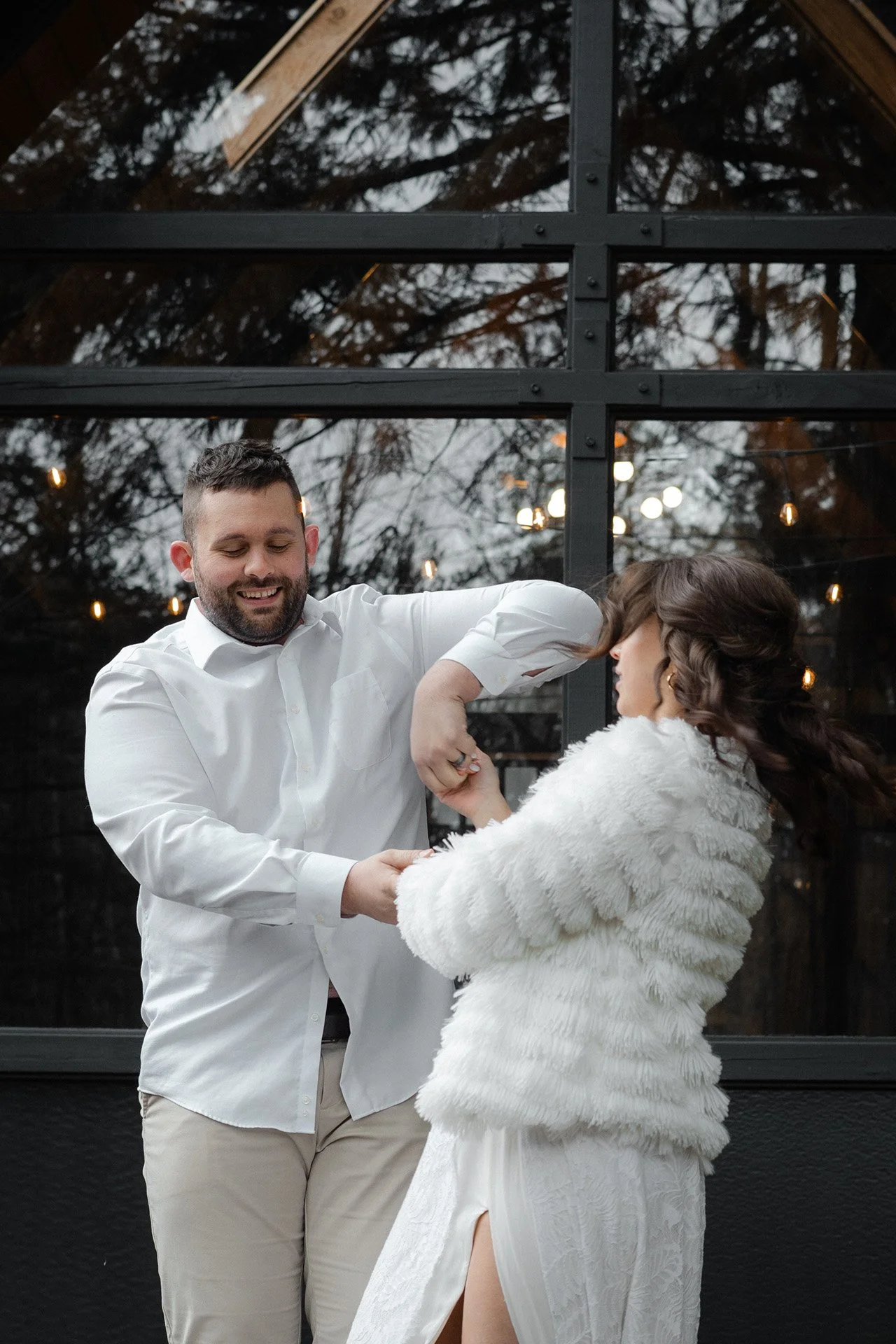 elopement-northbend-aframe-reception-7.jpg