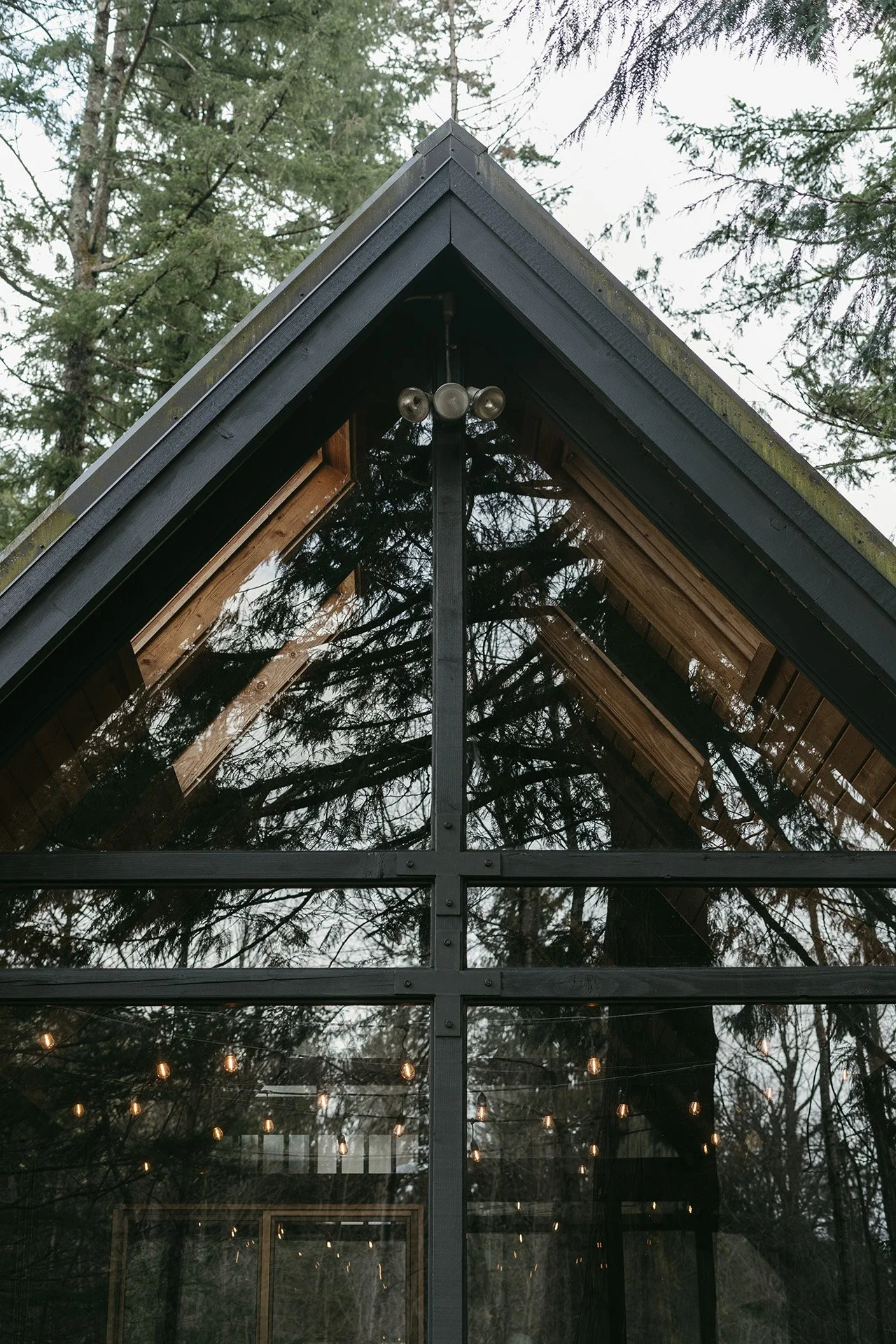 elopement-northbend-aframe-reception-detail-5.jpg