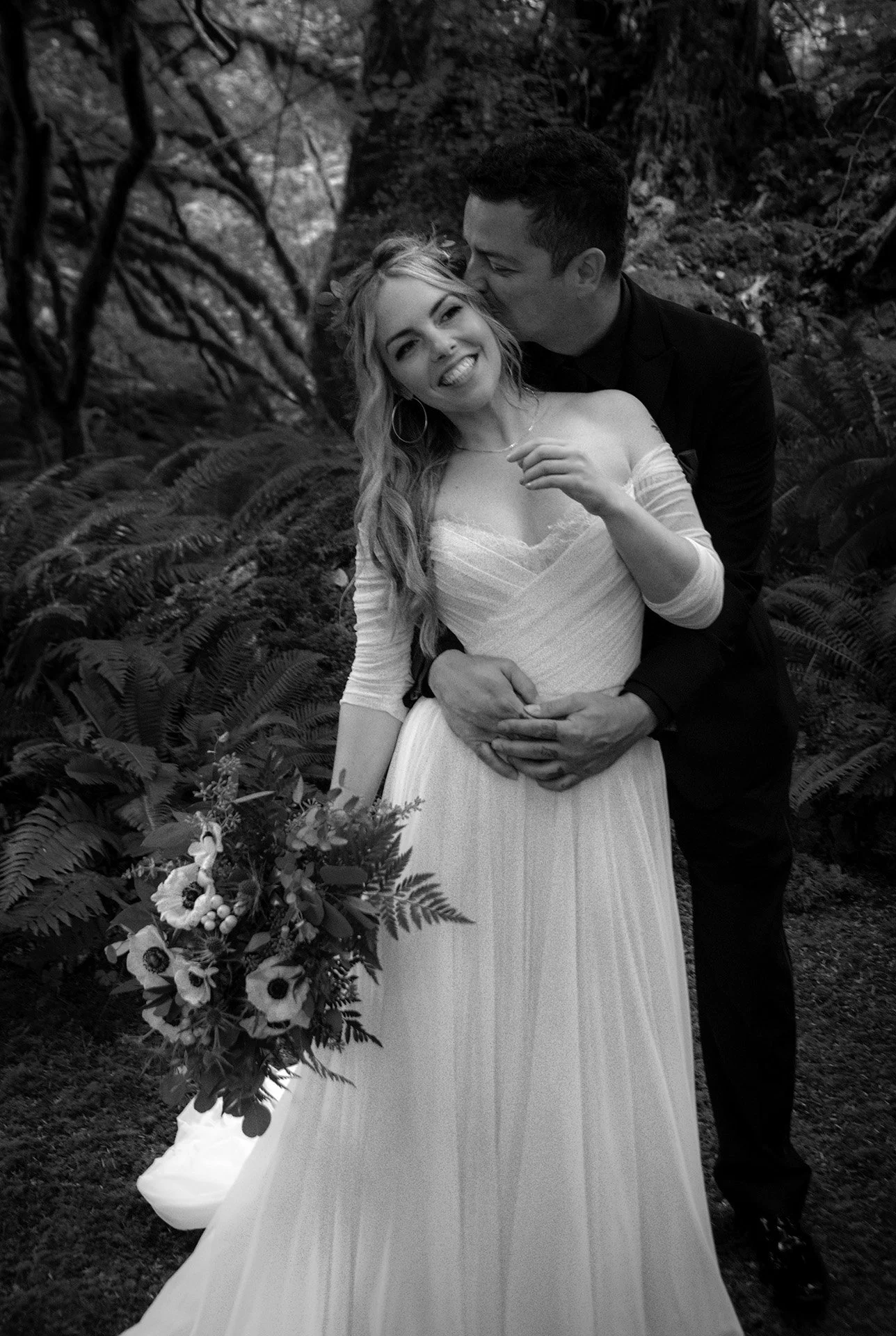 wedding-olympic-washington-forest-couple-3.jpg