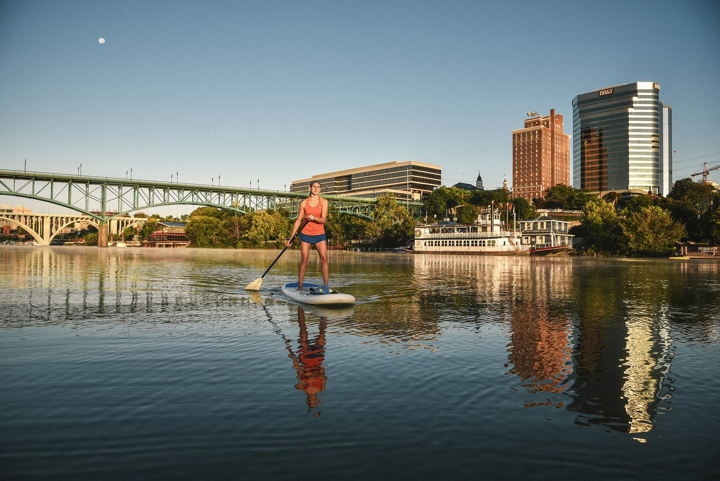 brand-headshots-team-paddleboard-knox-sarah-7.jpg