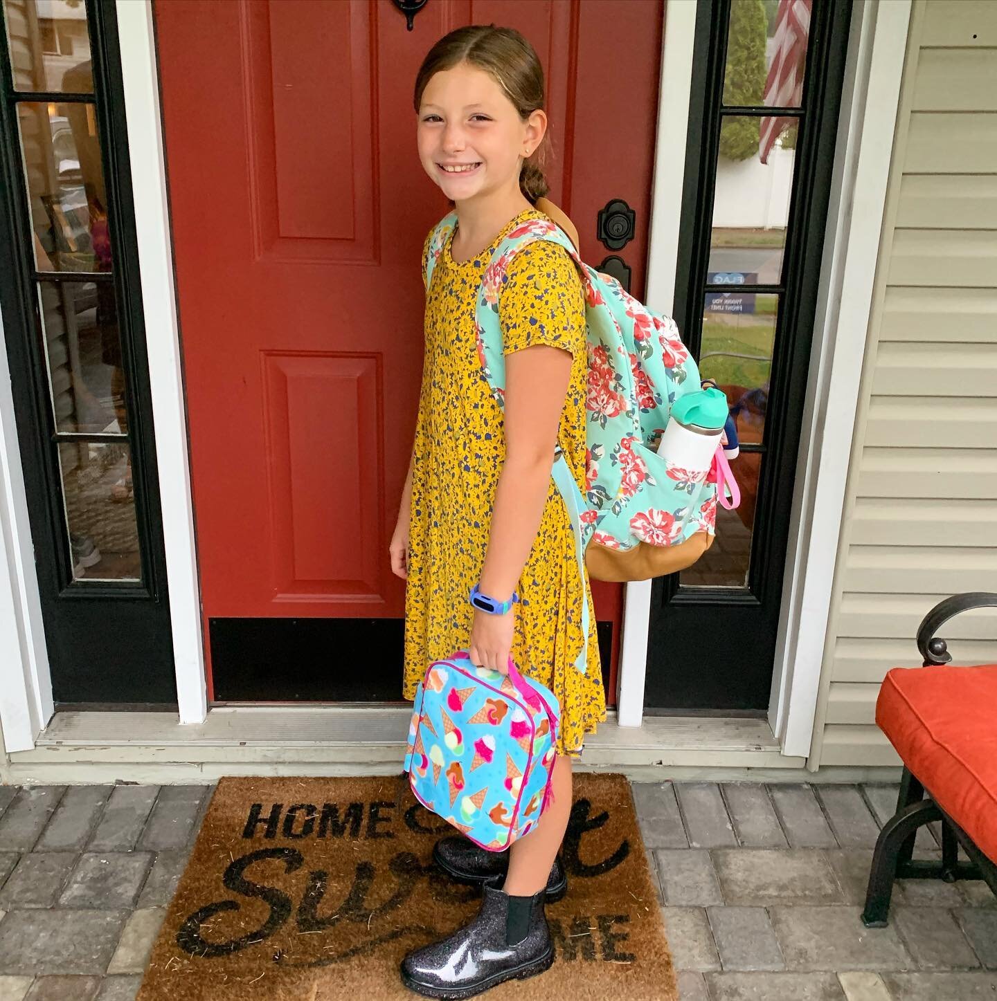 First Day of School 2022 💙💛

Another school year starting on the rainiest day but these kids didn&rsquo;t care. 4th grade for P and Kindergarten for H!

As always, I&rsquo;m the only one who&rsquo;s not ready for this next chapter but I&rsquo;m sur