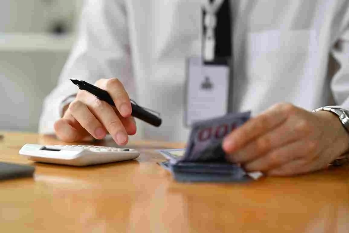 6 Cash Flow Mistakes That Sink Medical Practices Fast