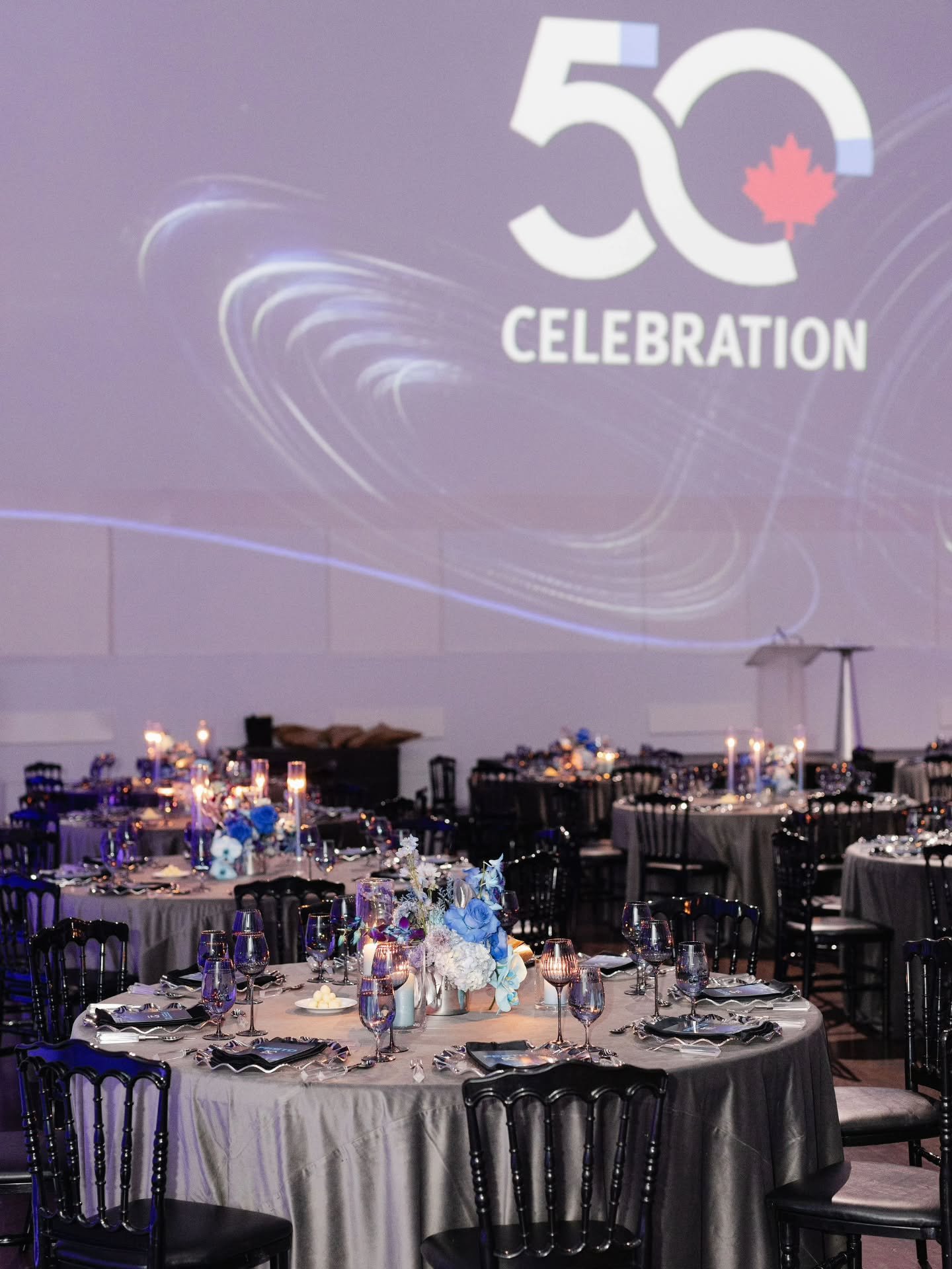 We designed Festo's 50th anniversary tablescapes to feel futuristic and on brand - using chrome accents and blue highlights to reflect their brand colours and innovative, tech-driven identity.

Event Management @madbashgrp 
Photos: Indigo Events
Flor
