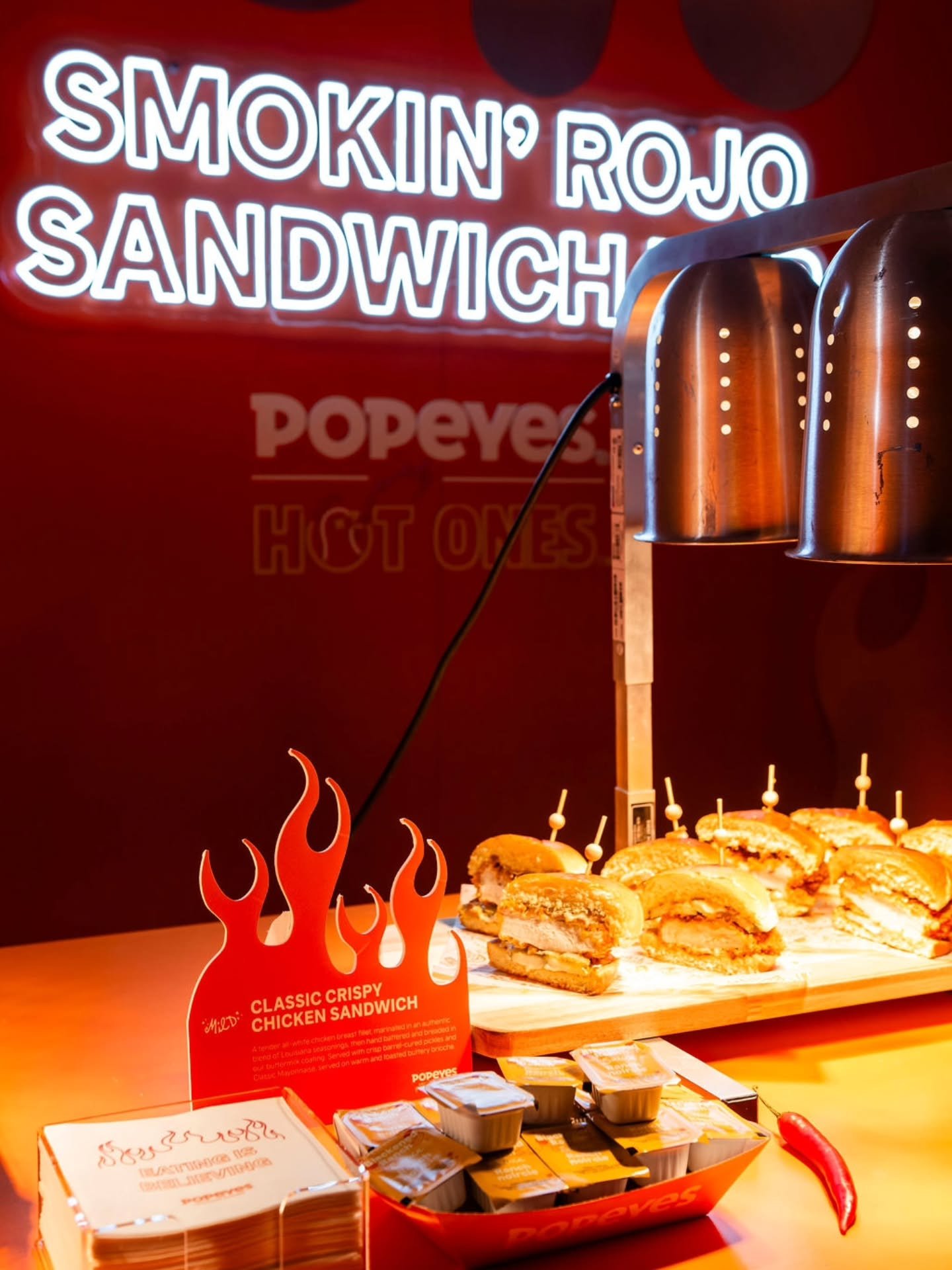 Bold. Neon. Smokin' hot 🔥

This Canadian Event Award-nominated experience turned up the heat for the ultimate Popeyes x Hot Ones collab. Guests stepped into a world of fire - from neon-filled photo moments to foggy, flame-lit environments designed f