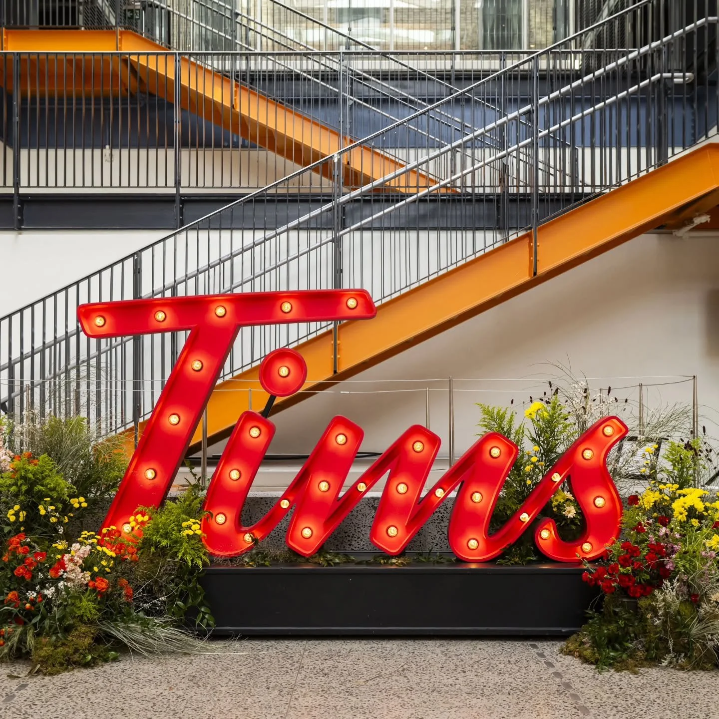 Welcome to Tims Spring Social, an engaging afternoon where influencers got an exclusive first taste of Tim Hortons' new spring menu! Blending the charm of a garden picnic with the vibrancy of a flower market, guests had the opportunity to connect, en