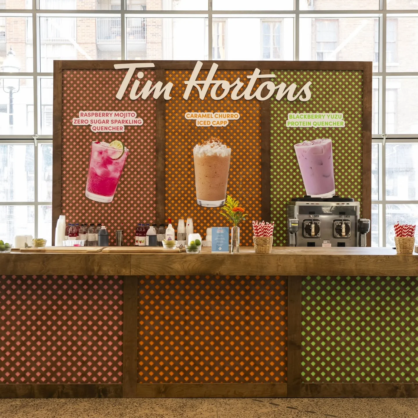 Our goal was to bring spring to life with a vibrant, fresh service bar designed to showcase the new spring menu drinks at Tim Hortons 🌸✨️ After service, guests swung into spring at the Raspberry Mojito Quencher photo op 🍹

Design and Production @ma