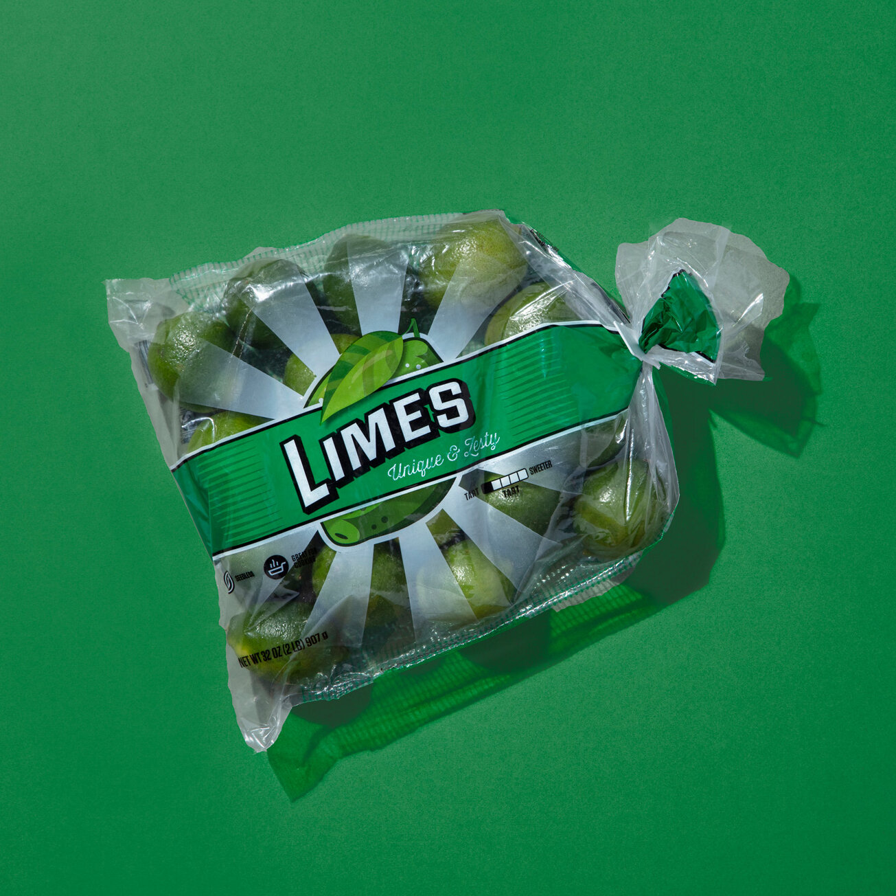 Key lime pie, mojitos, guacamole...Whatever the reason a consumer is purchasing these green beauties, this bag will stand out. It's just one in a series of citrus packages designed for Walmart stores.