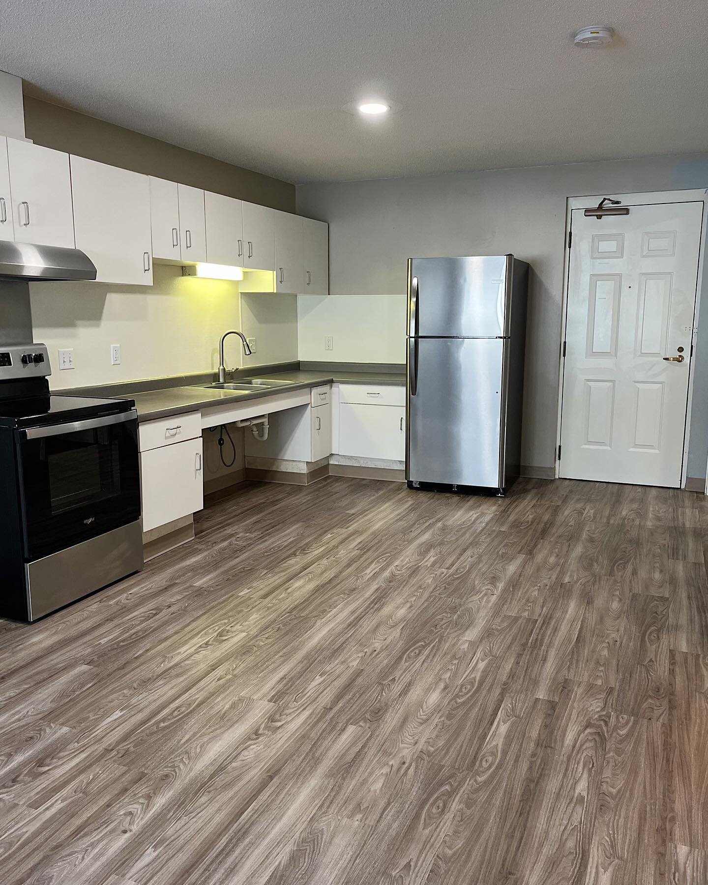 About Us — Black Swan Living