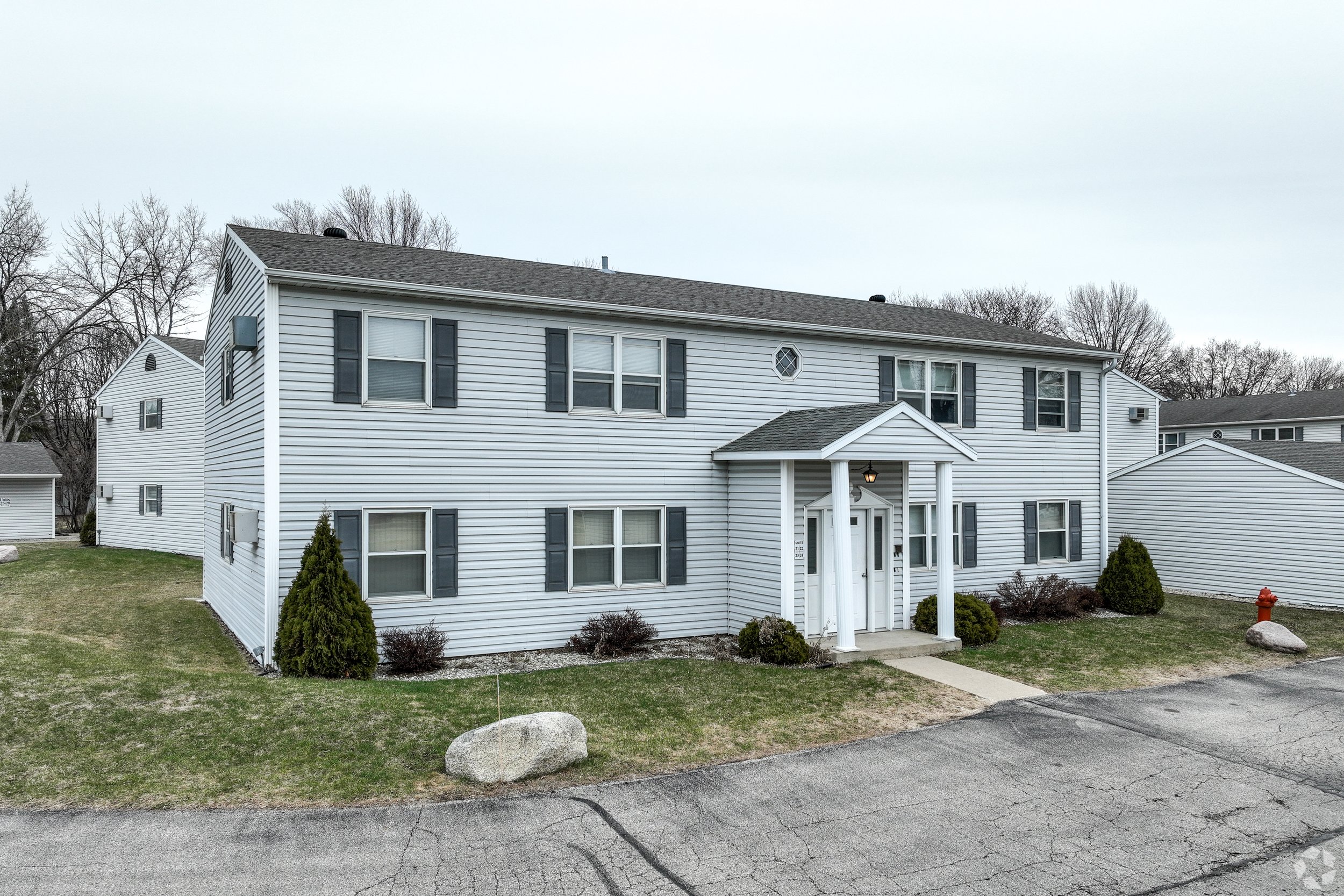 PrimaryPhoto (4).jpg