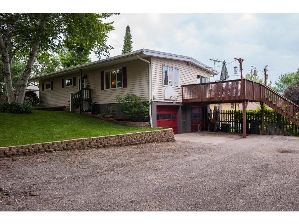 driveway.jpg