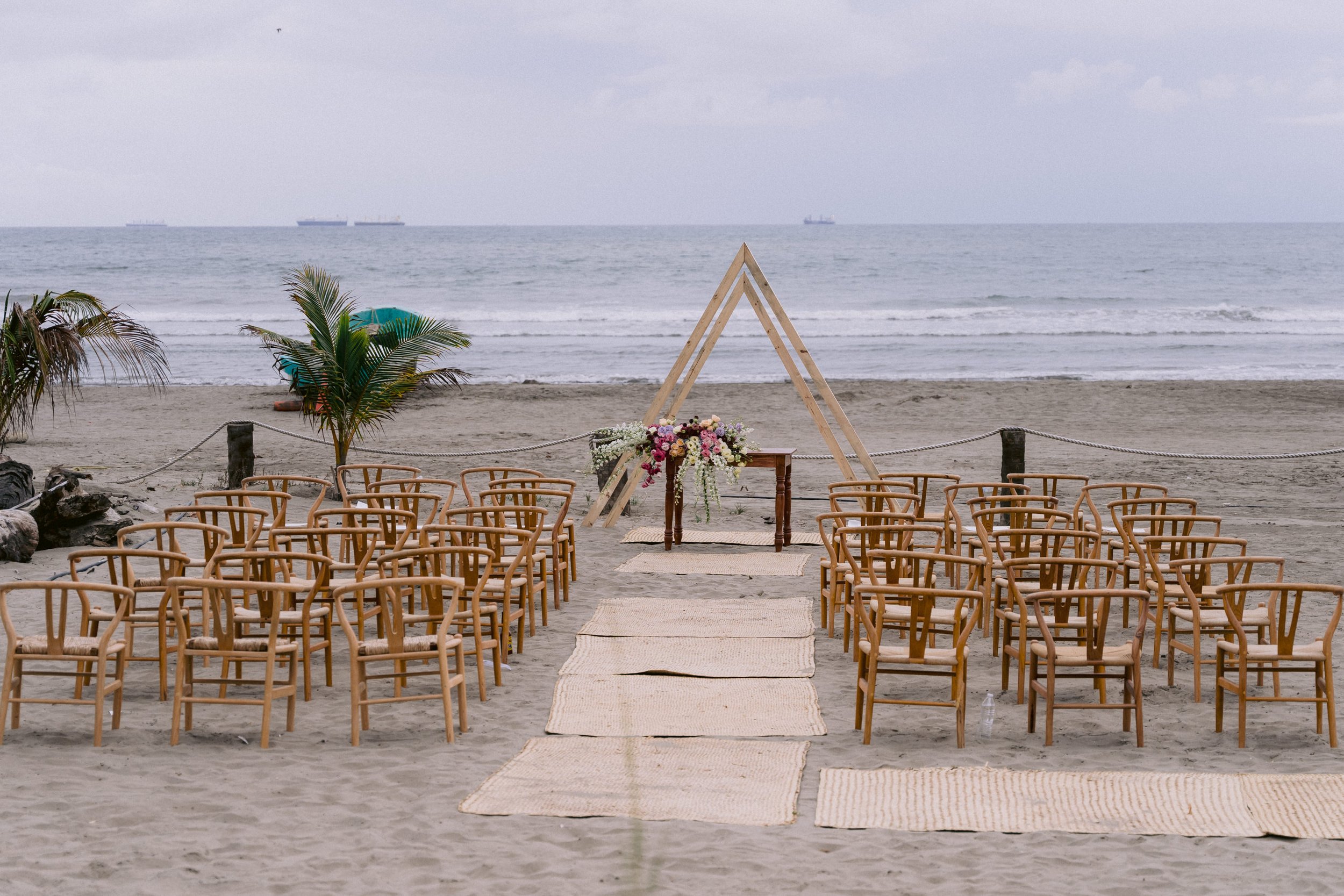 Carla e Iván Wedding Day by Luis Muri Destination Wedding Photographer  in Boca del río Veracruz 00187.JPG