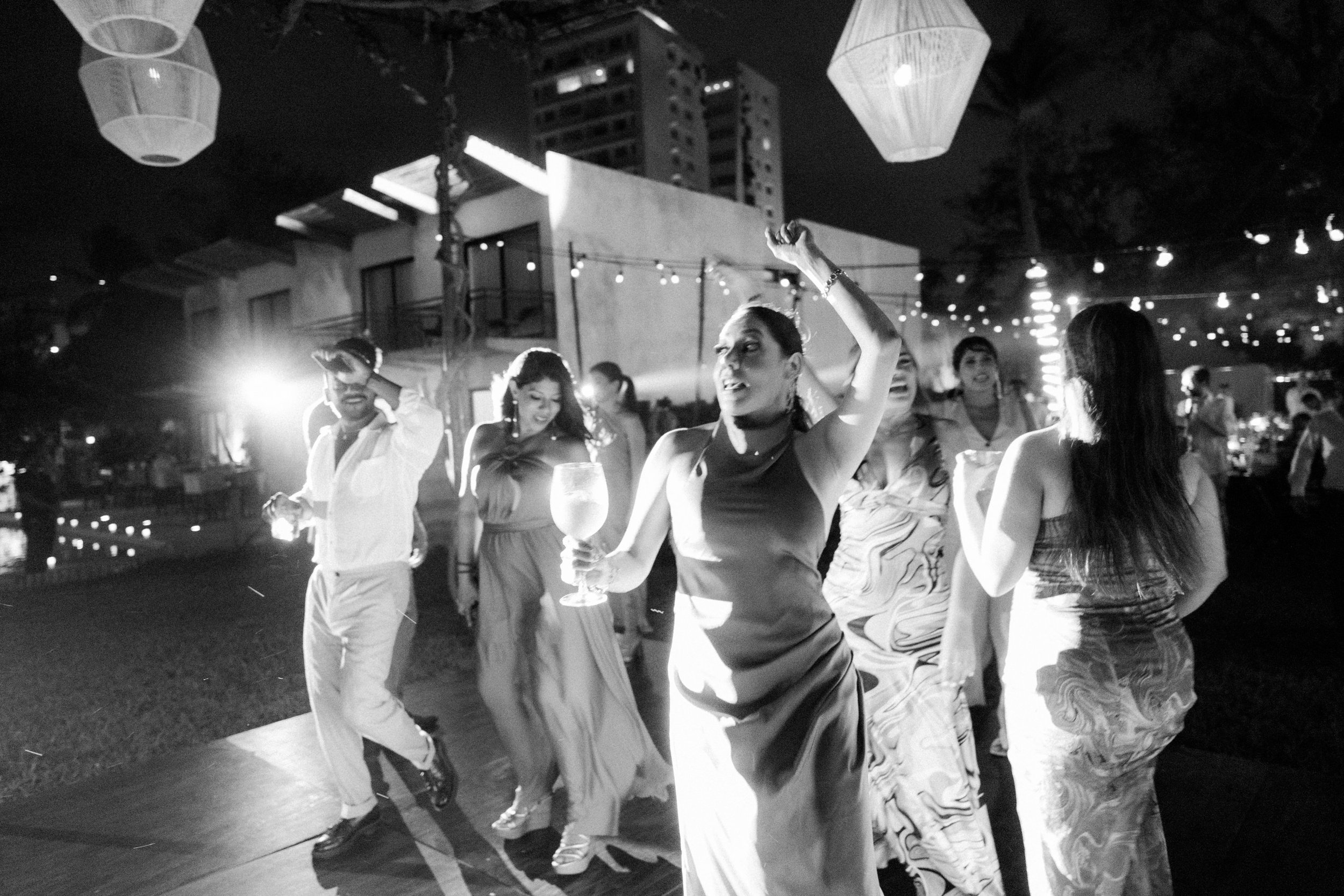Carla e Iván Wedding Day by Luis Muri Destination Wedding Photographer  in Boca del río Veracruz 00271.JPG