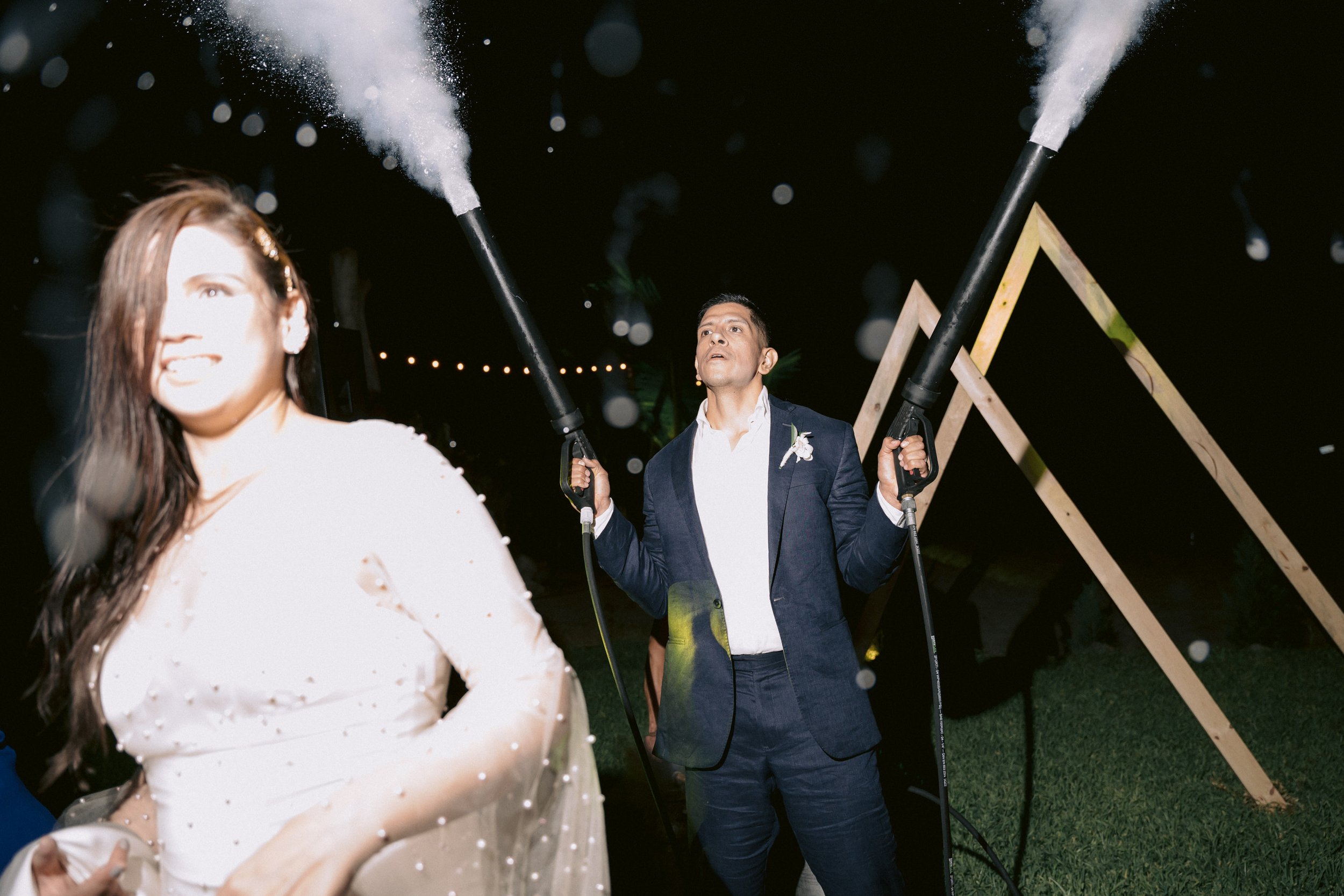 Carla e Iván Wedding Day by Luis Muri Destination Wedding Photographer  in Boca del río Veracruz 00275.JPG