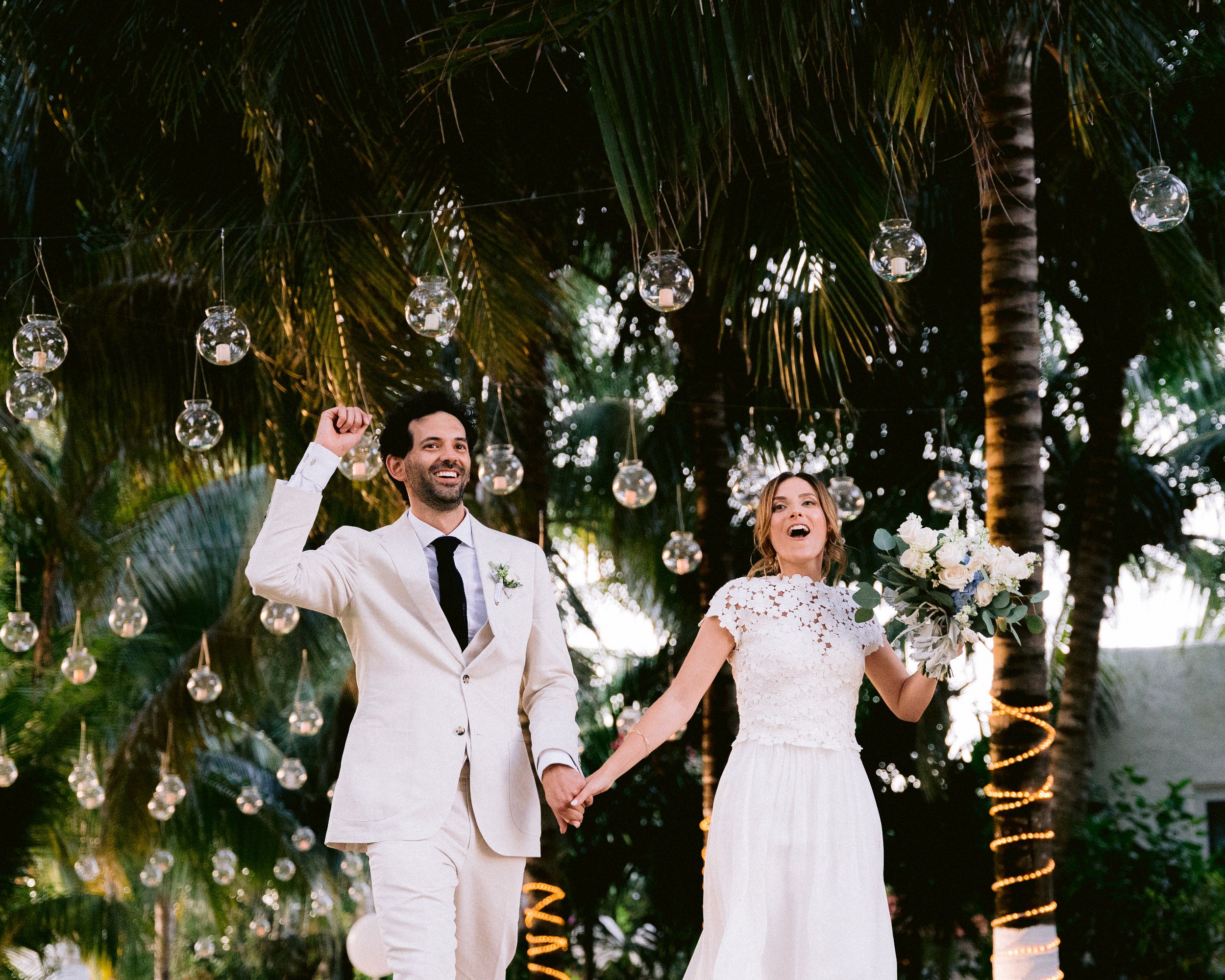 Cancún Wedding by Luis Muri Destination Wedding Photographer in México Fotógrafo de bodas destino 00092.JPG