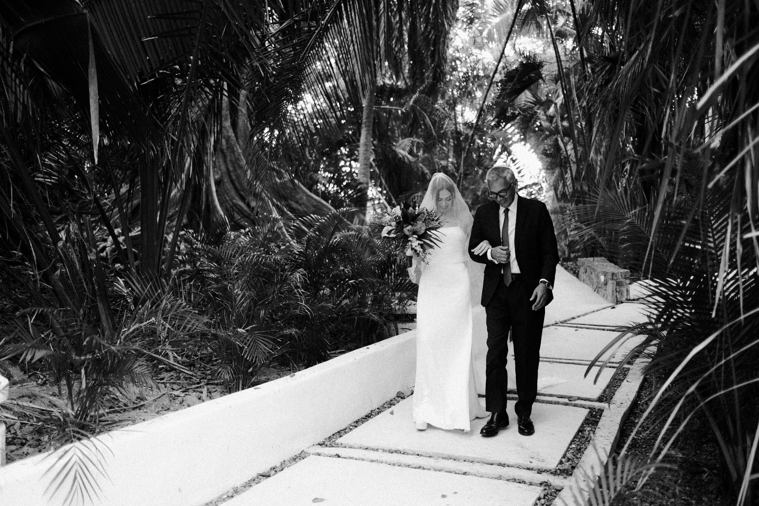 Tania & Dorian Wedding Day in Sayulita by Luis Muri Destination Photographer 0608.jpg