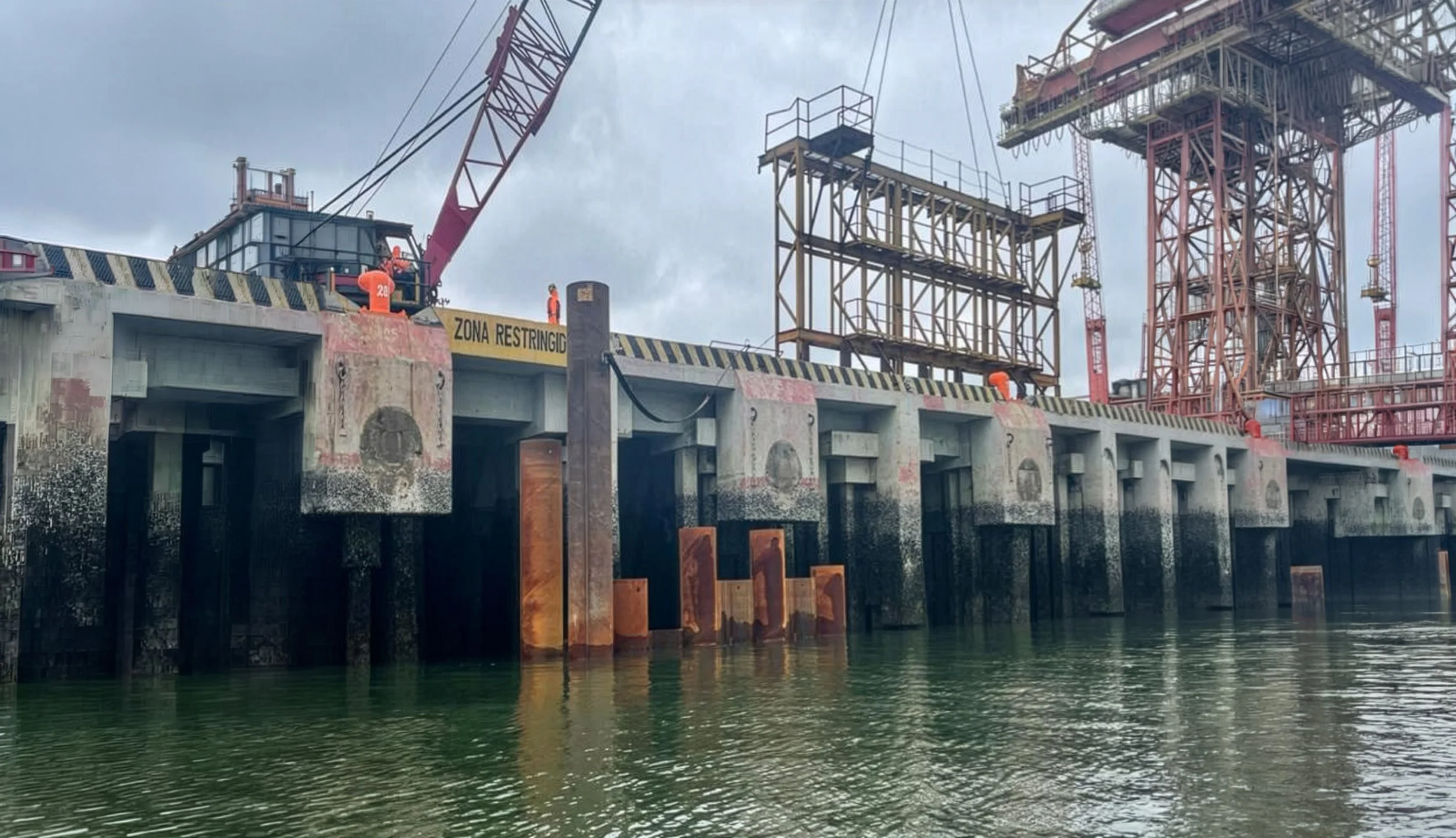 International Container Terminal Services, Inc - Contecon Guayaquil, Guayaquil, Ecuador.