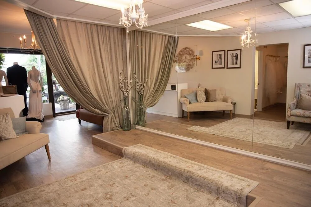 ashley-alexandrias-bridal-atelier-interior-private-suite.jp