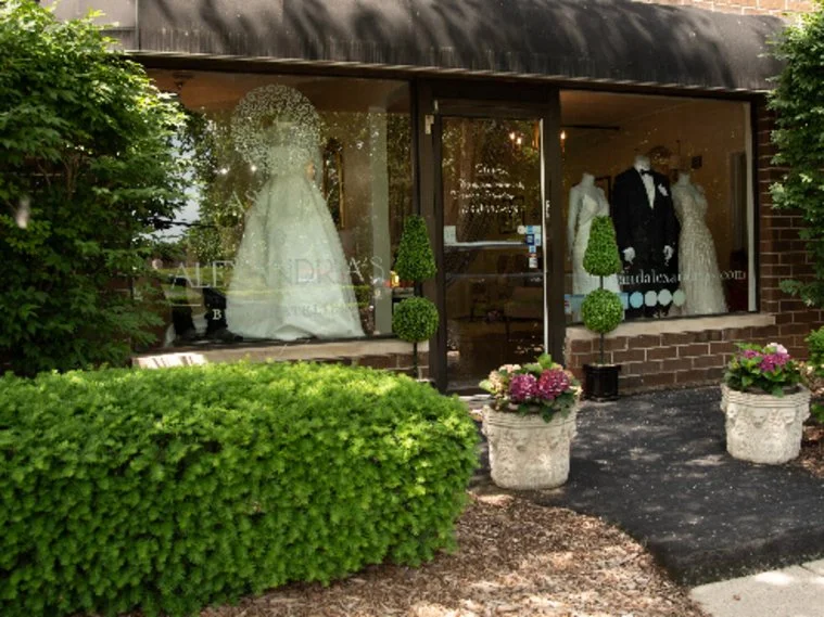 What to Expect When Trying on Wedding Dresses: 5 Things Metro Detroit Brides Are Always Surprised By