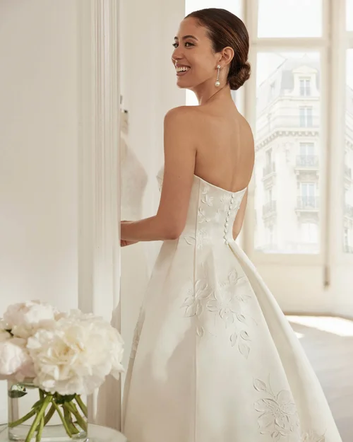 Rosa Clará Couture Museum Gown — Michigan