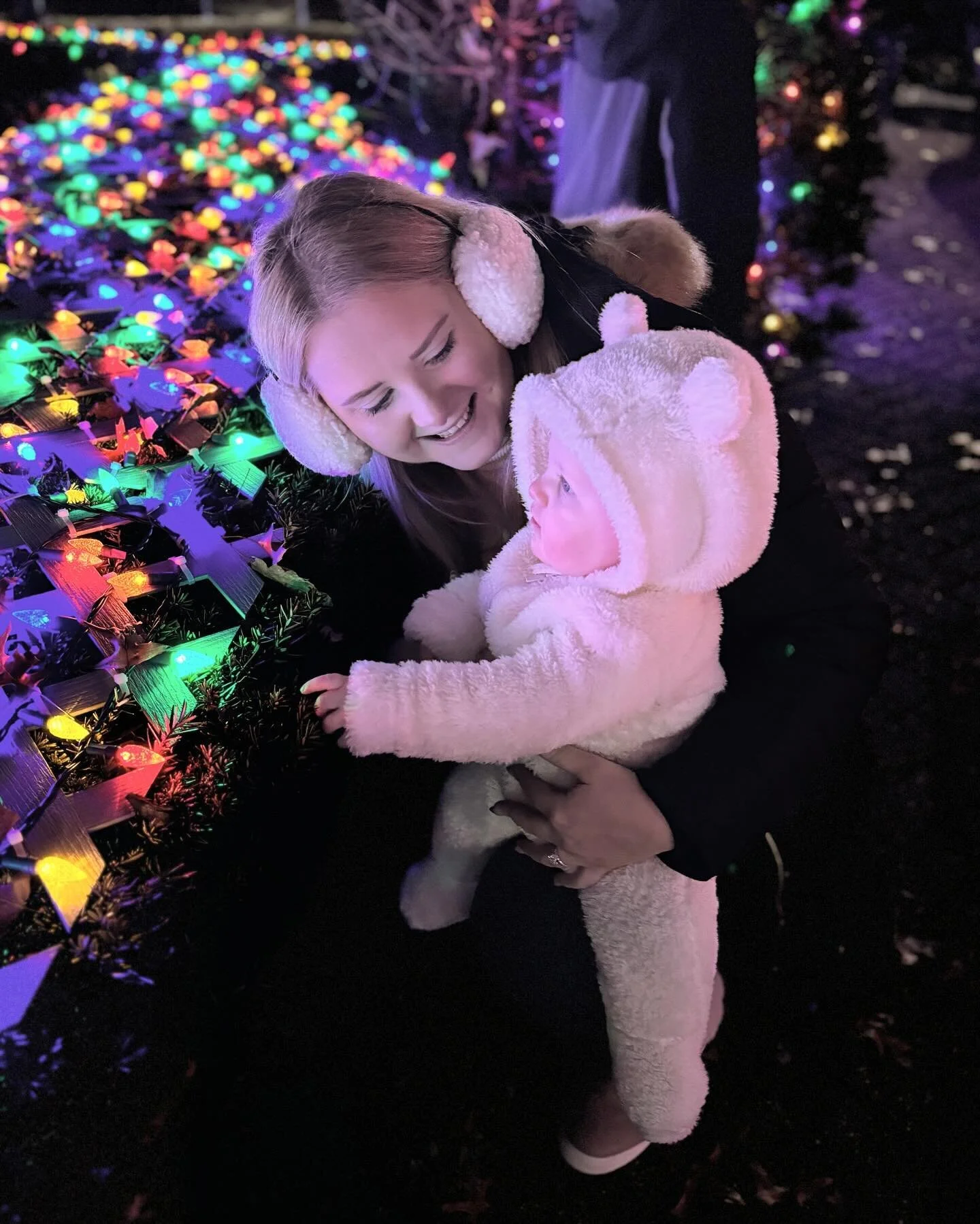 It&rsquo;s beginning to look a lot like Christmas 🎄✨

New family tradition made and on the books for the years to come 🥰 A little chilly but so worth it to see the magic of Christmas through her eyes 🫶🏼