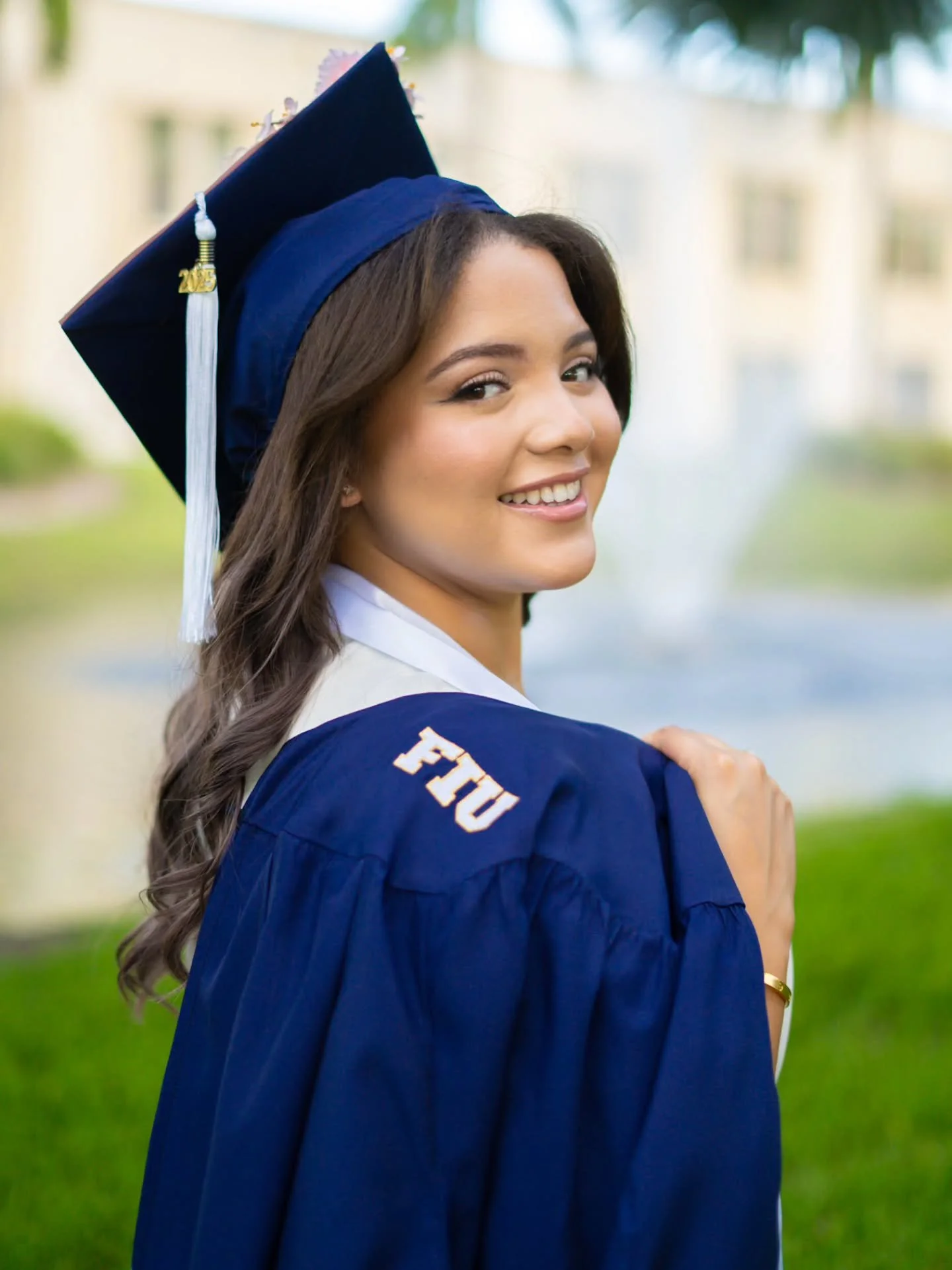 From superstars on the court to superstars in the classroom, there's never a dull moment around here!

Huge congrats to Abigail as she steps into this new chapter with a degree in Interdisciplinary Studies and a minor in Psychology 🤯

#FerrallsPhoto