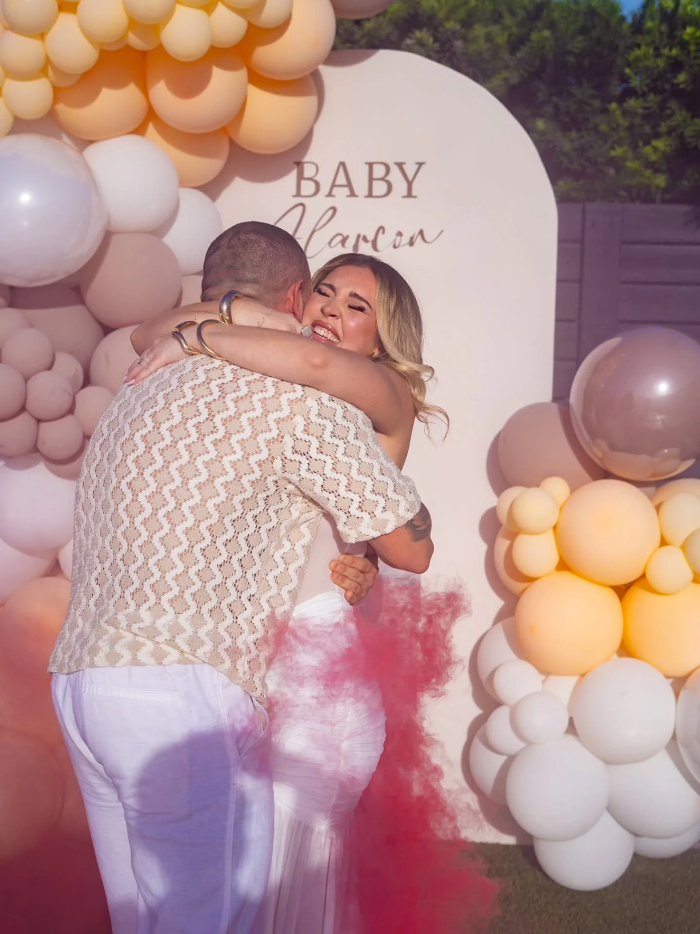 Got to capture my cousin's gender reveal 🥲

I was sick this weekend, so the work is coming out slowly. I haven't forgotten about any of y'all tho.

For now, enjoy this pure happiness. 🩷🎀

#FerrallsPhotography #SouthFloridaPhotographer #Photograph 