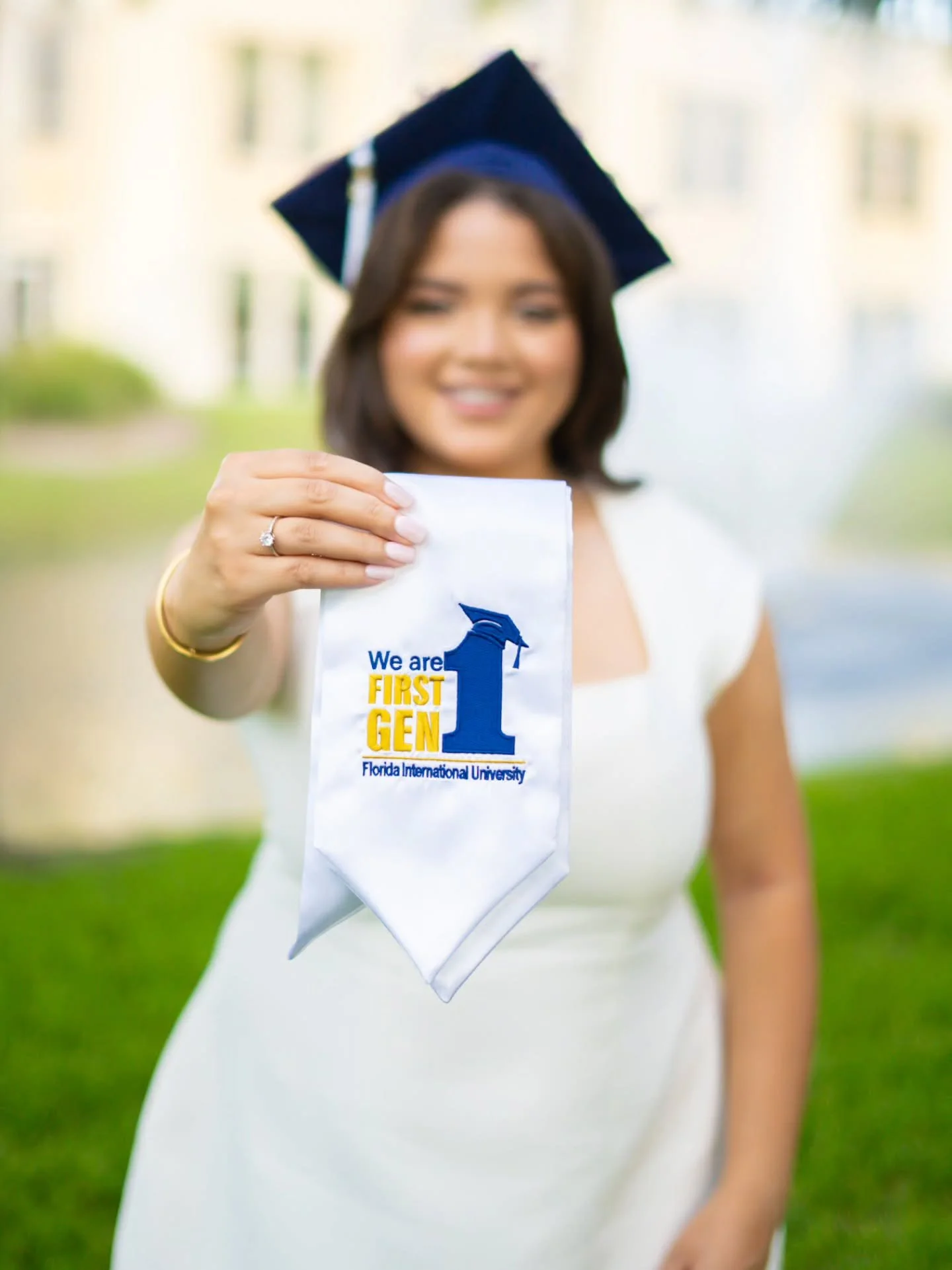 There's no feeling like being the first in the family to get your university degree 👨&zwj;👩&zwj;👧&zwj;👦🎓

#FerrallsPhotography #Photograph #Photographer #Photography #Photoshoot #PhotoSession #College #University #HighSchool #Grad #Graduation #G