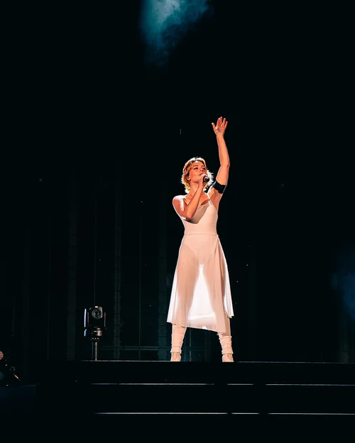 maggie rogers red dress Maggie Rogers on 'Don't Forget Me,' the album she wrote for a Sunday drive  | KLRT