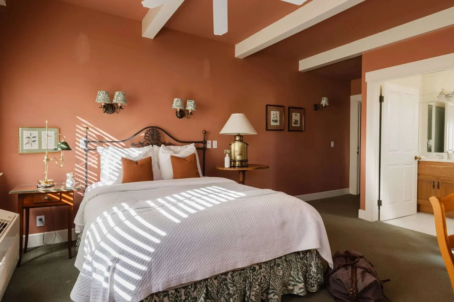Photo of Lodge Room in Orchard Hill
